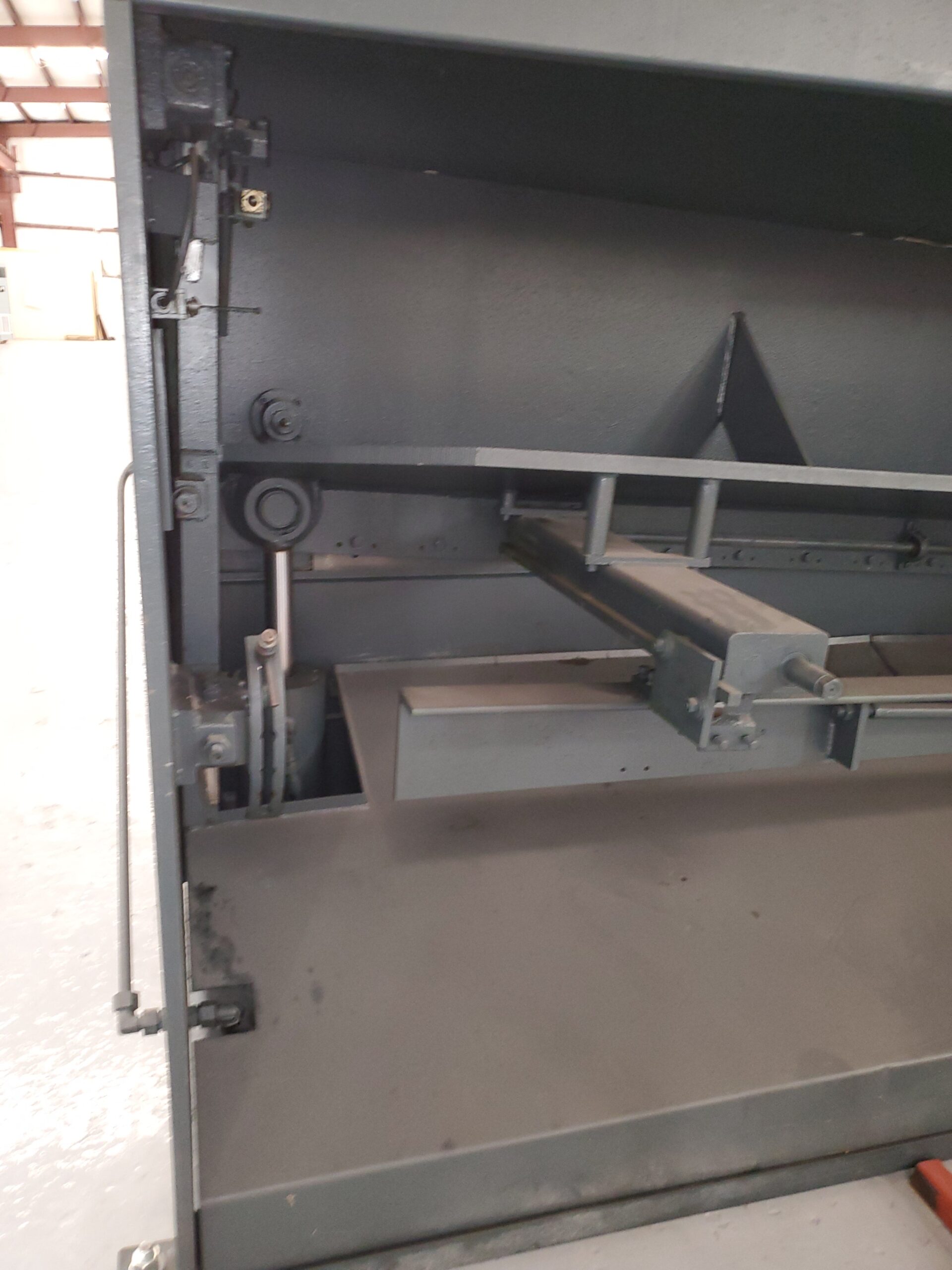 3/8" X 10' Haco Guillotine Shear, Programmable Backgauge, Adjustable Blade Gap - Image 3