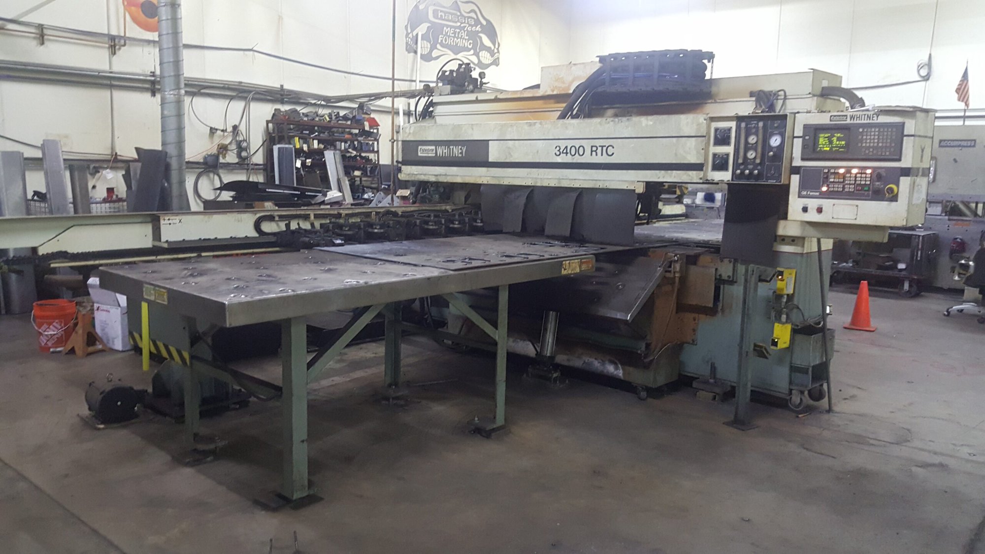 40 Ton x 100" x 60" Whitney Plasma Punch Cutting System 3400 RTC - Image 2