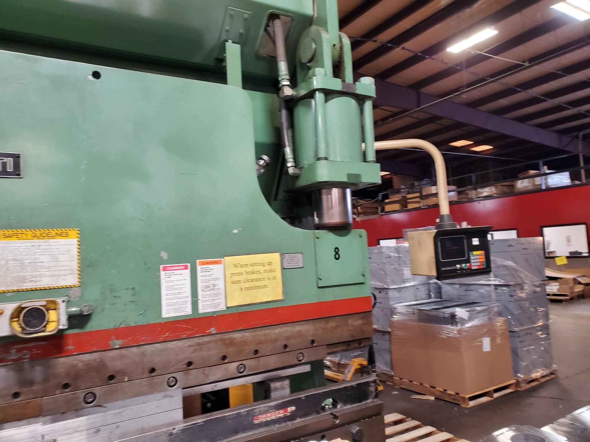 230 Ton x 12' Cincinnati 230CBx10 CNC Press Brake, 1995 - 10" Stroke - Image 2