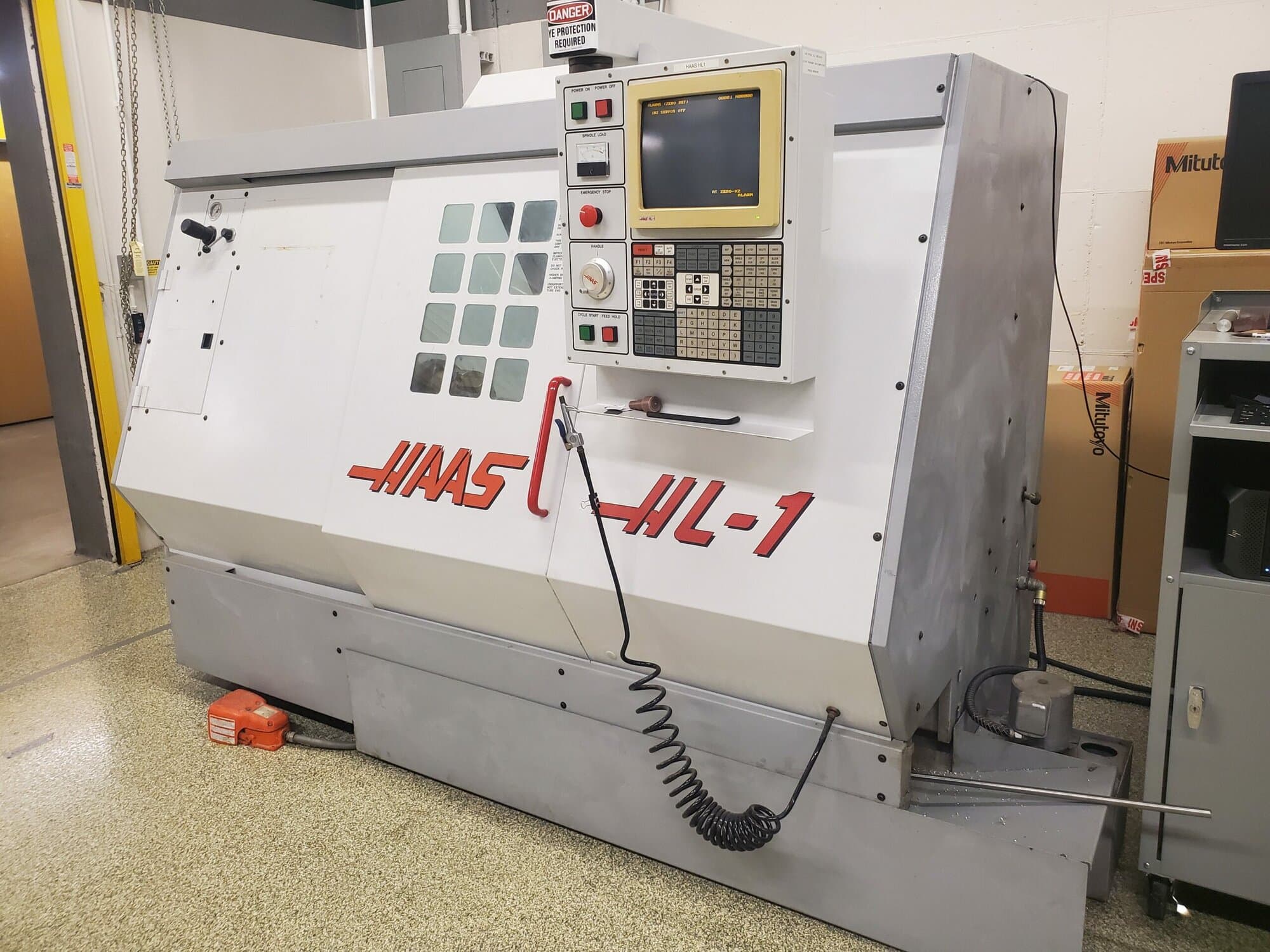 Haas HL-1 CNC Lathe 1995 - Tool Holders, Like New - Image 2