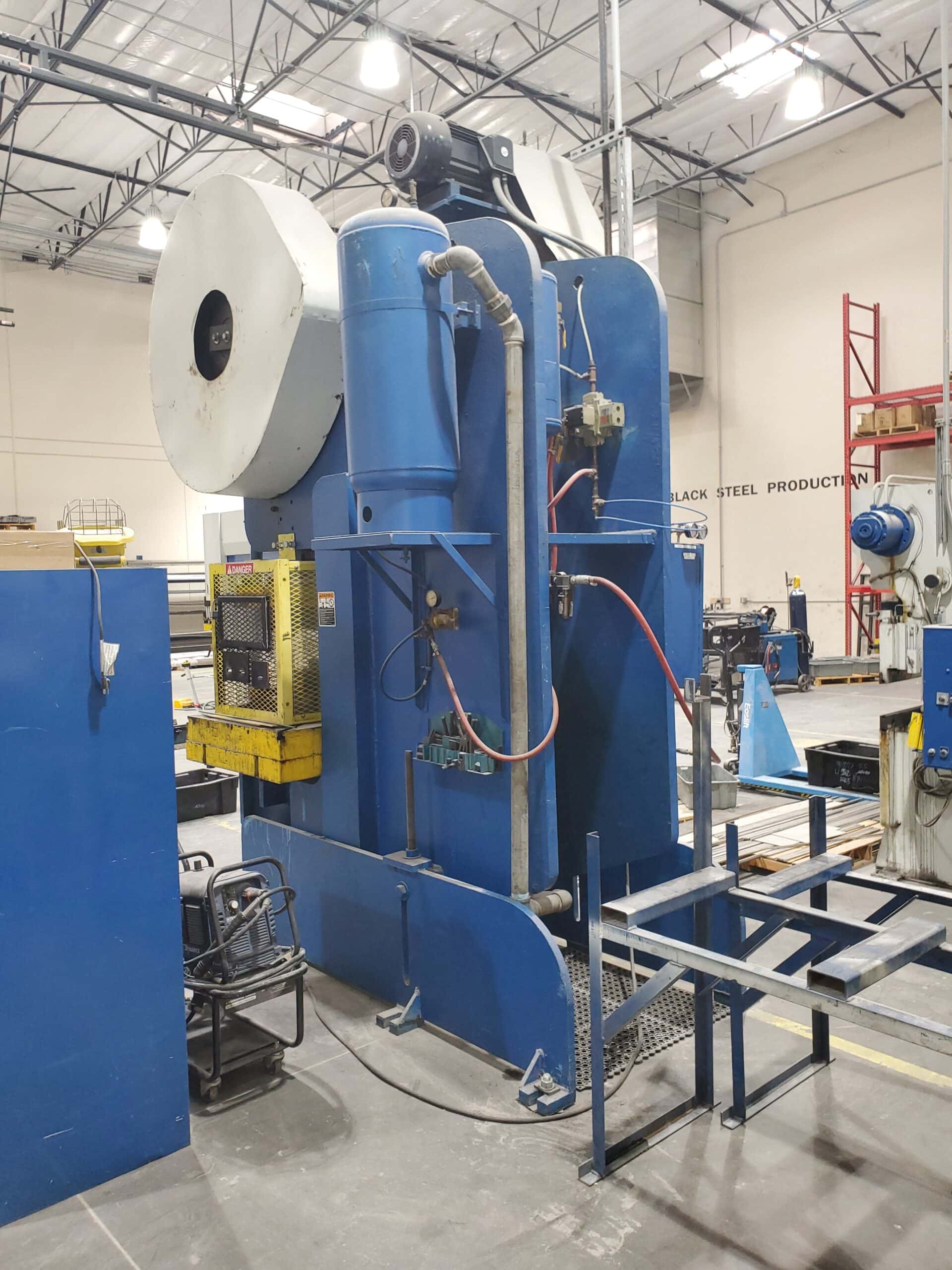 200 Ton Heim 20A-BG OBI Punch Press - Tooling Included - Image 3