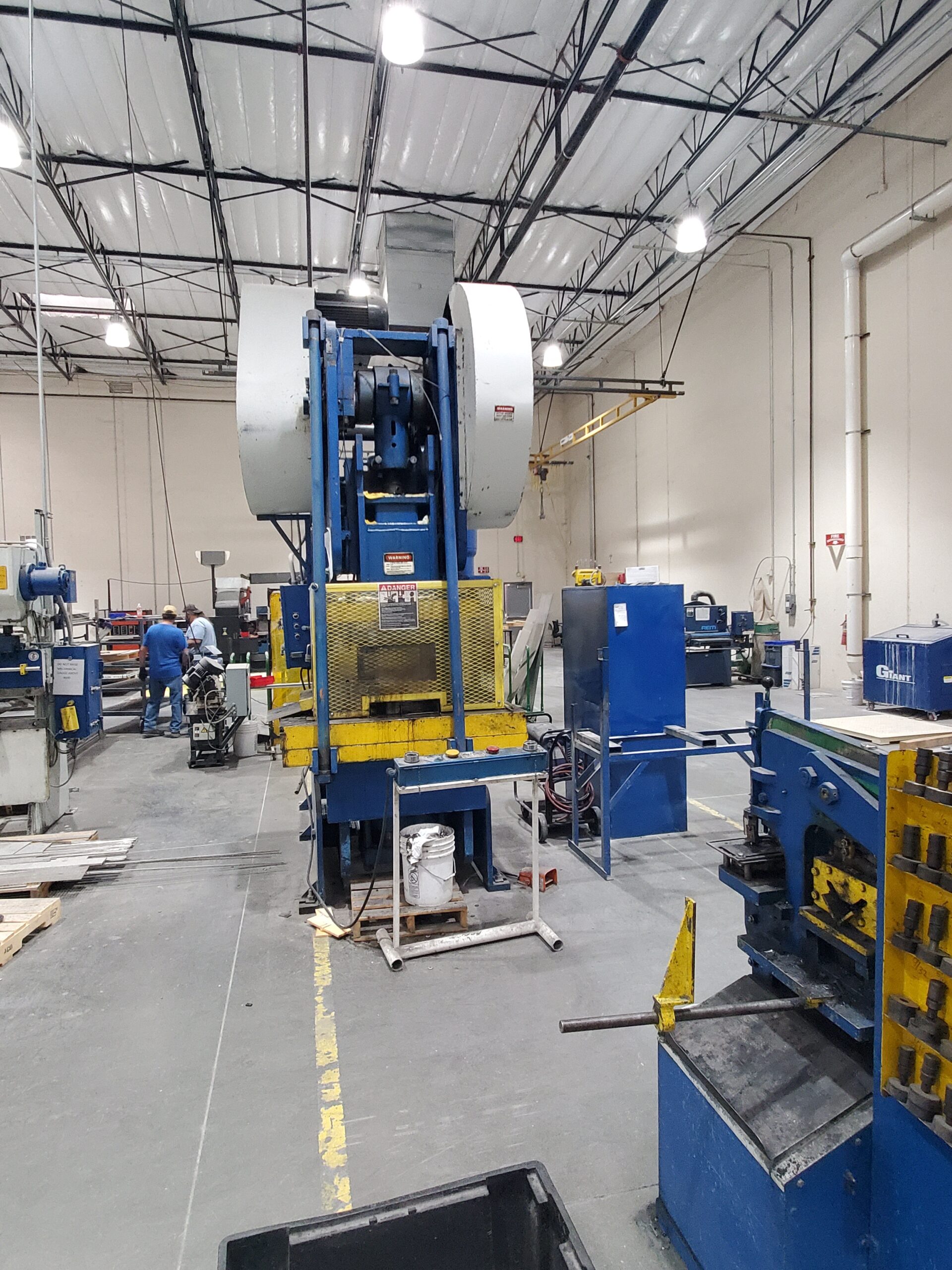 200 Ton Heim 20A-BG OBI Punch Press - Tooling Included - Image 2