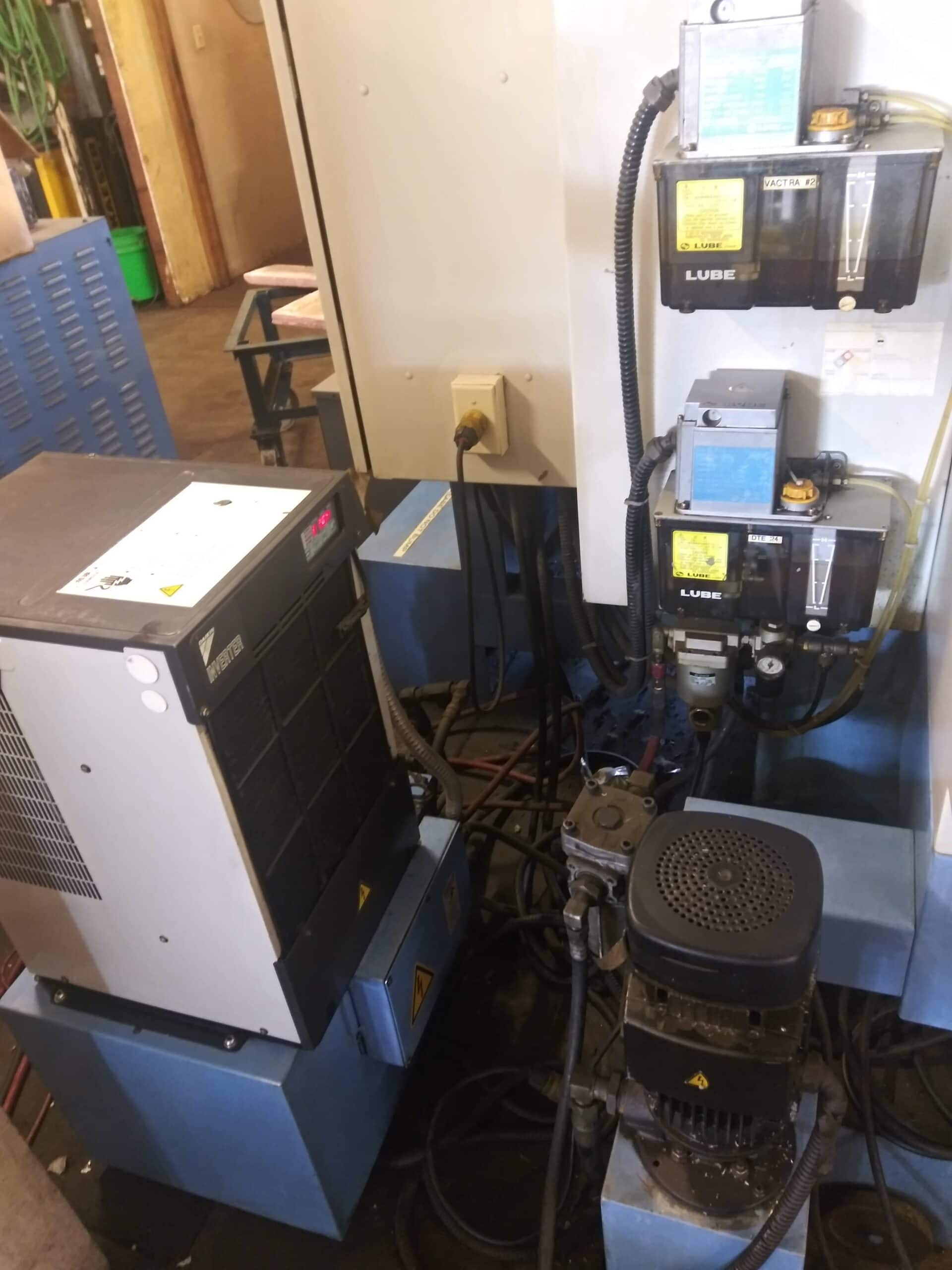 Mazak FJV-25 VMC, 1998 - Under Power, Inspection Ready, 12k RPM, 4th Axis - Image 8