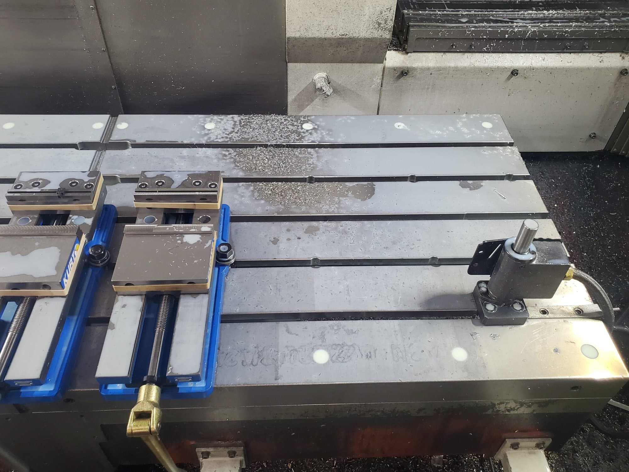 Mazak VTC 300C Vertical Machining Center, 2008 - Renishaw Probe - Image 5