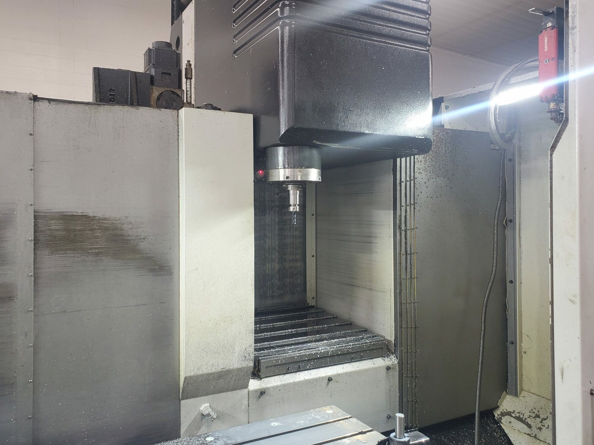 Mazak VTC 300C Vertical Machining Center, 2008 - Renishaw Probe - Image 2