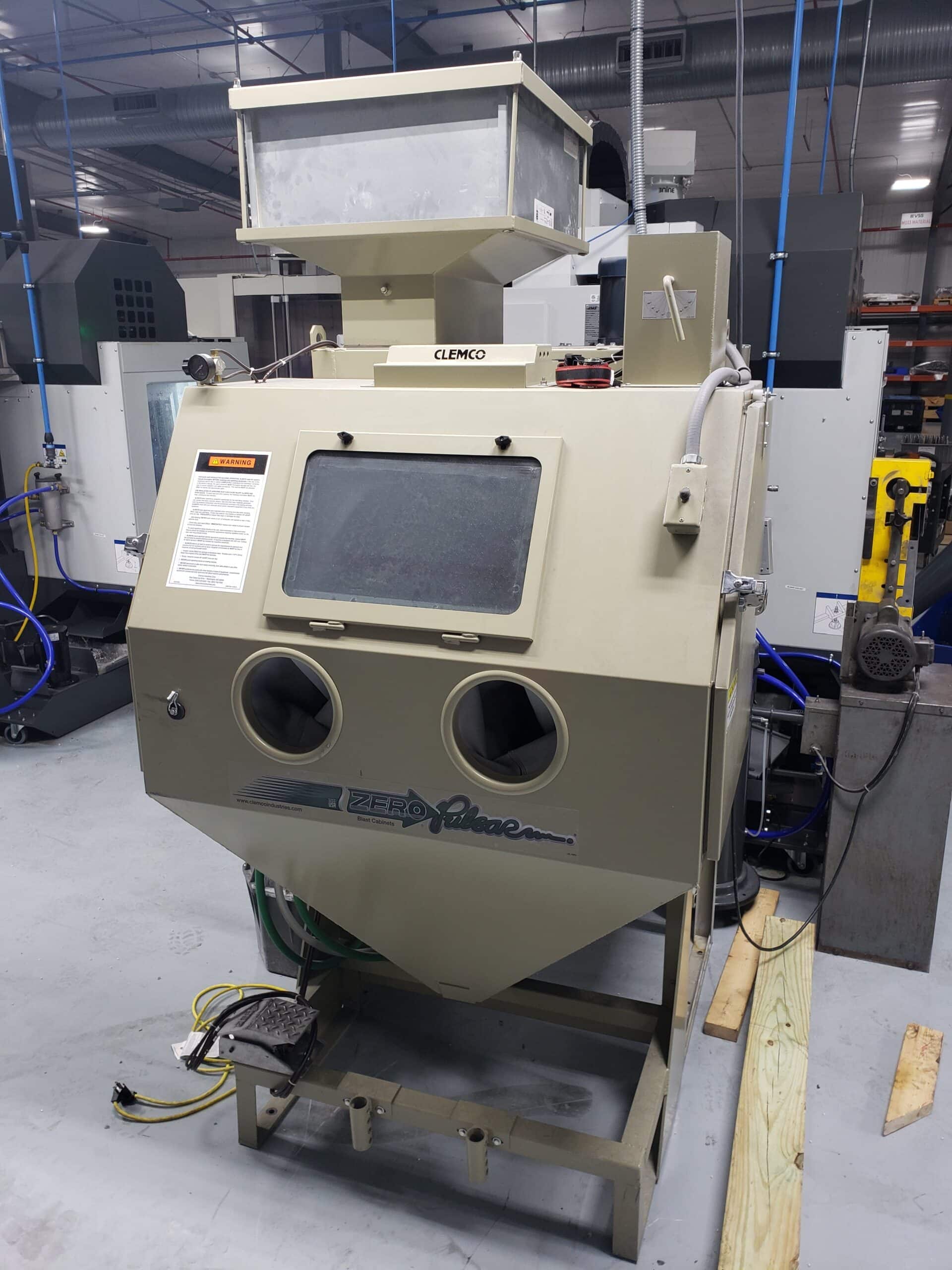 Clemco Pulsar 55-SE Manual Blast Cabinet, 2020 - Image 3