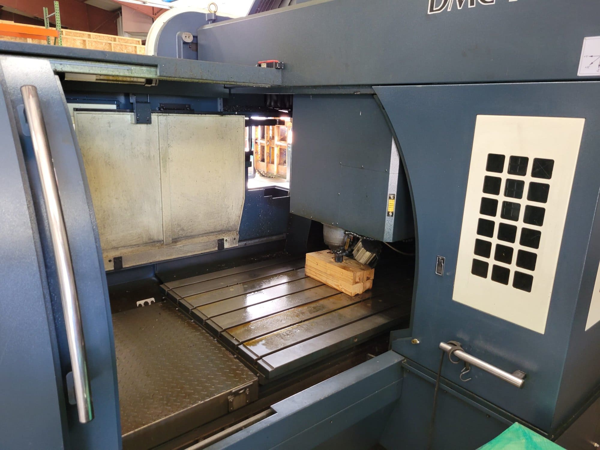 Johnford DMC-1600H Double Column Machining Center, 2012 - Fanuc 31MB, Oil Mist Coolant, Under Power CAT 50 - Image 4