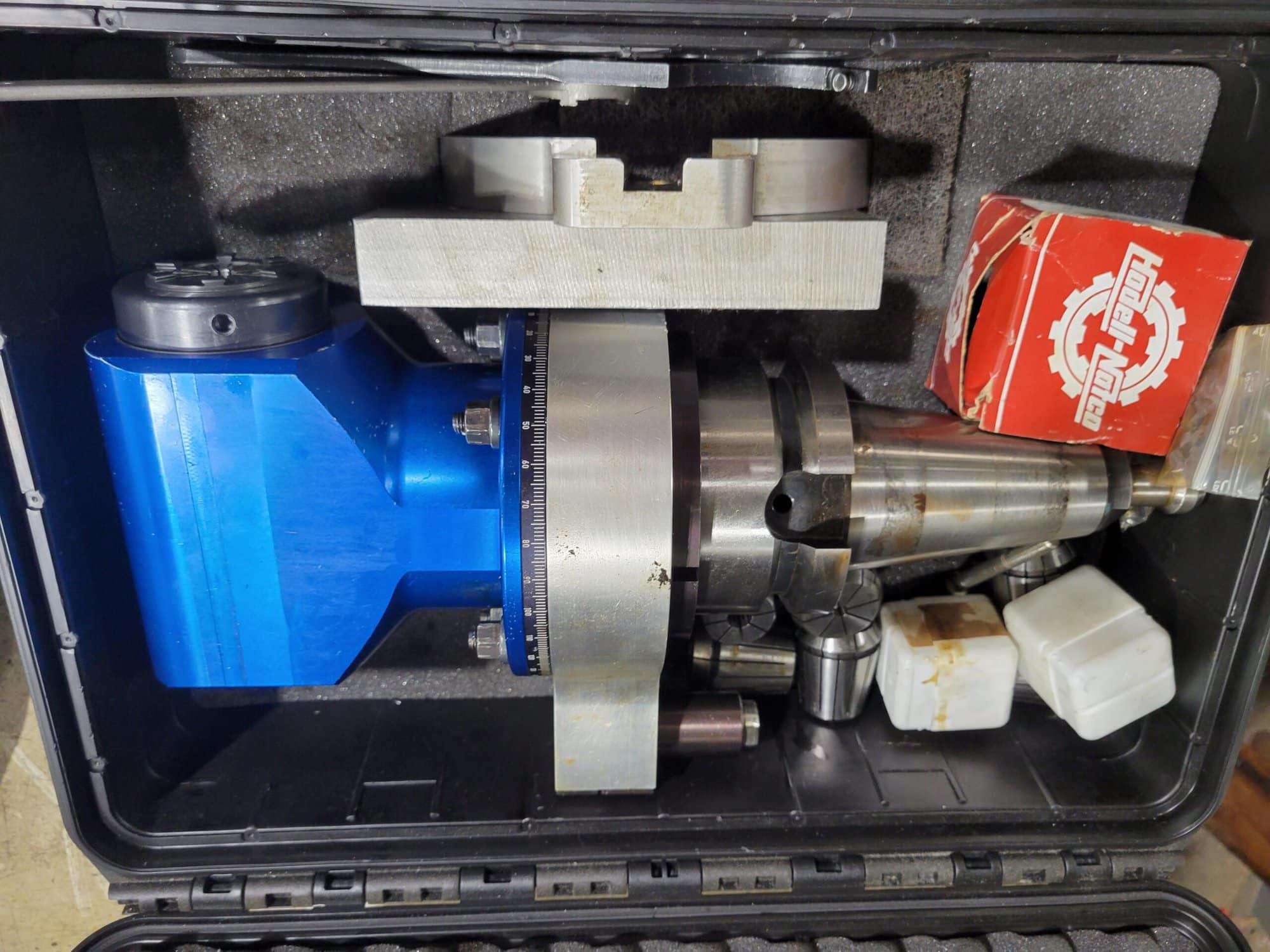 Leadwell MCV-1300P VMC, 1988 - Tooling Included, 90 Degree Angle Head - Image 4