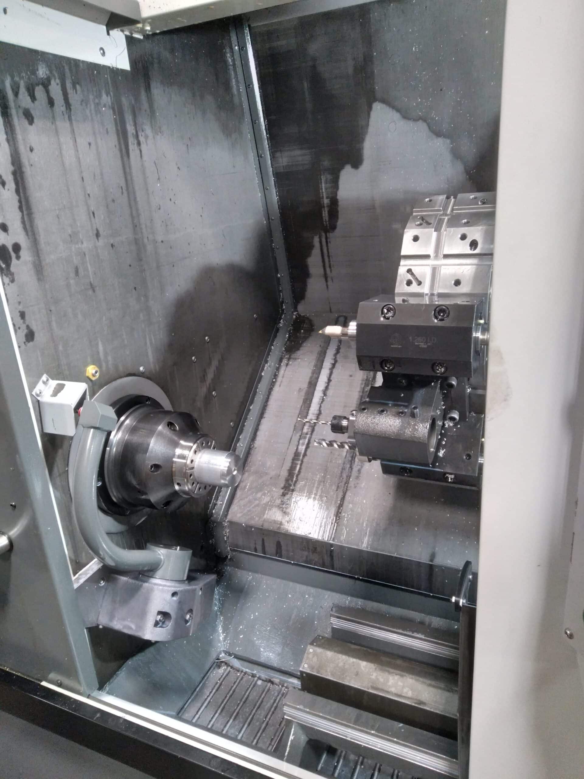 Haas ST-25 CNC Lathe,2020 - Sub Spindle, Bar Feeder, Parts Catcher, BMT Turret,Tool Presetter, Chip Conveyor, Low hours - Image 5