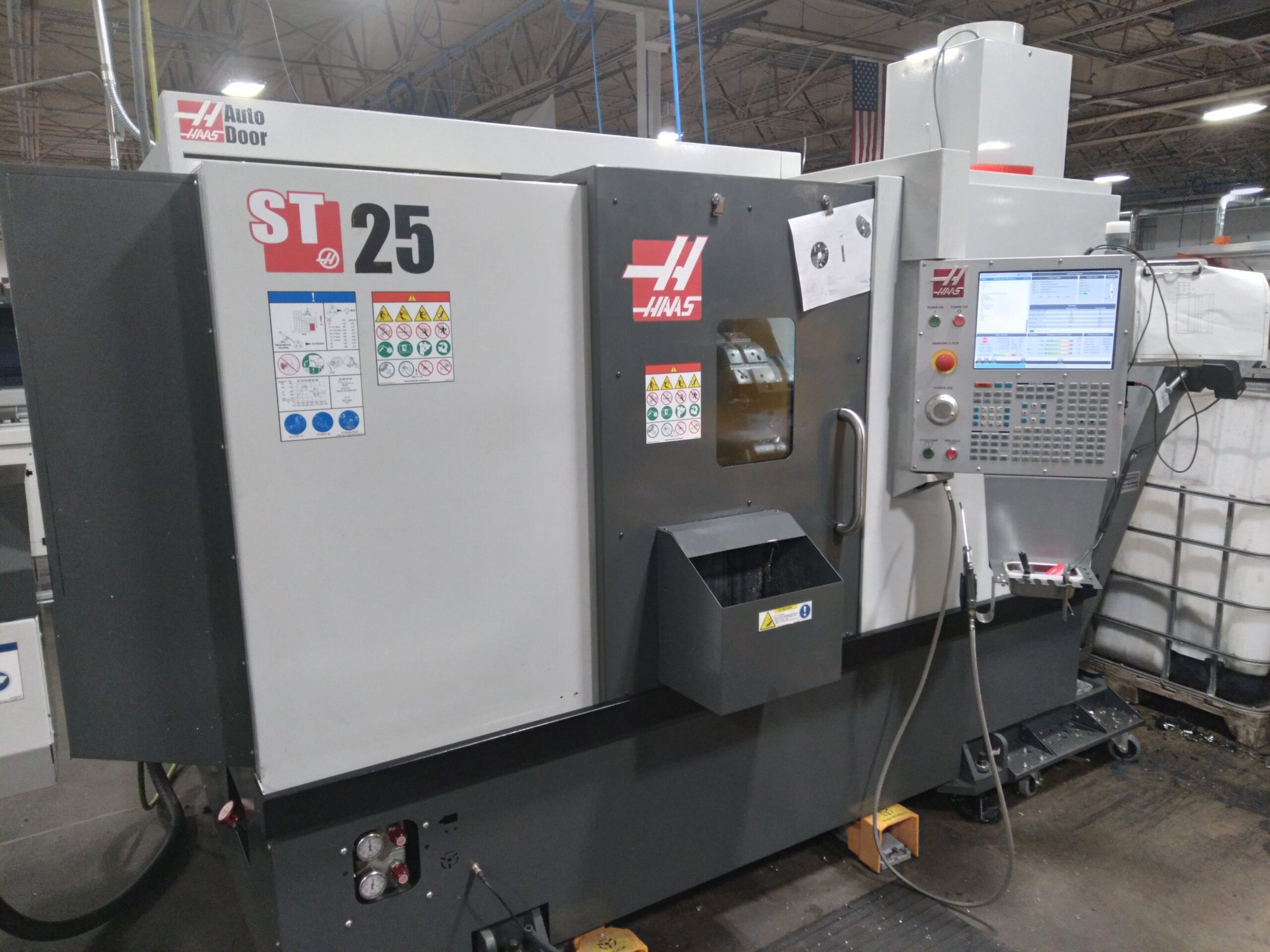 Haas ST-25 CNC Lathe,2020 - Sub Spindle, Bar Feeder, Parts Catcher, BMT Turret,Tool Presetter, Chip Conveyor, Low hours