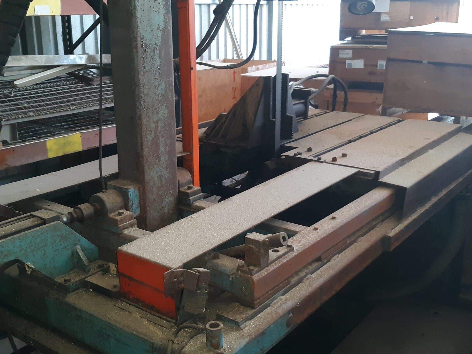 DoAll TF 2021M Automatic Vertical Bandsaw, 2001 - Image 2