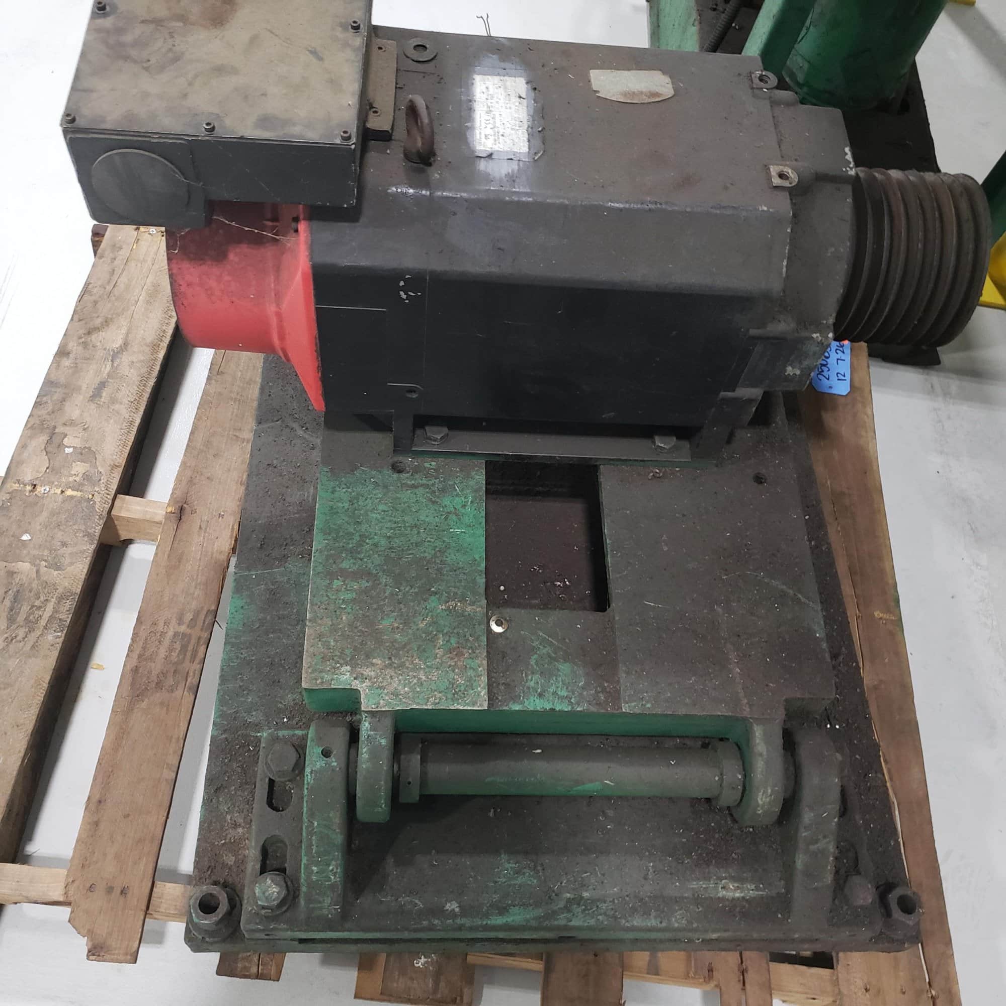 Lodge and Shipley Profiturn 40 Flat Bed Lathe, 1981 - 12.5" Spindle Bore, Oilfield Lathe - Image 6