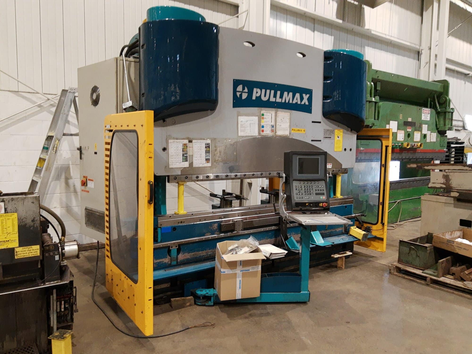 110 Ton x 8.5' Pullmax OptiFlex 100 CNC Press Brake, 2001- 6-Axis Backgauge - Image 2