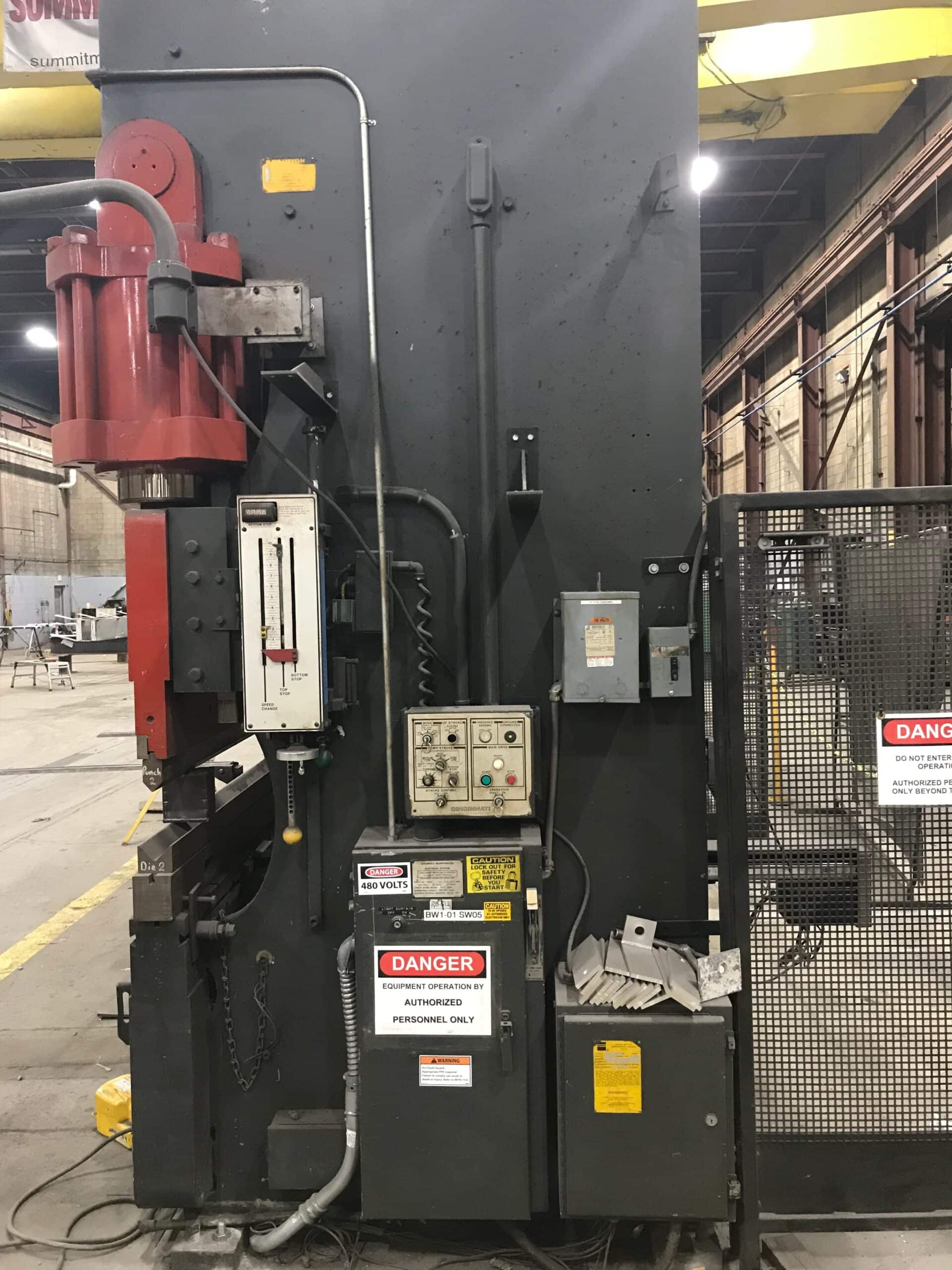 350 Ton x 12' Cincinnati 350CBx10' CNC Press Brake, 1995- Hurco Autobend 7, Tooling Included - Image 2