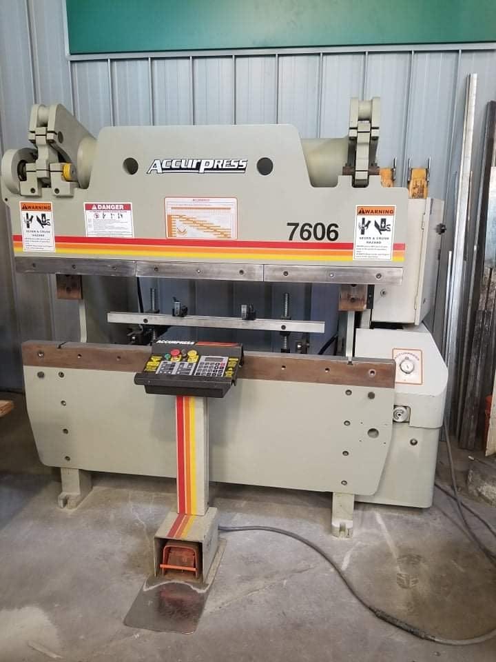 60 Ton x 6’ Accurpress 7606 Press Brake, 2001- Backgauge, Very Clean