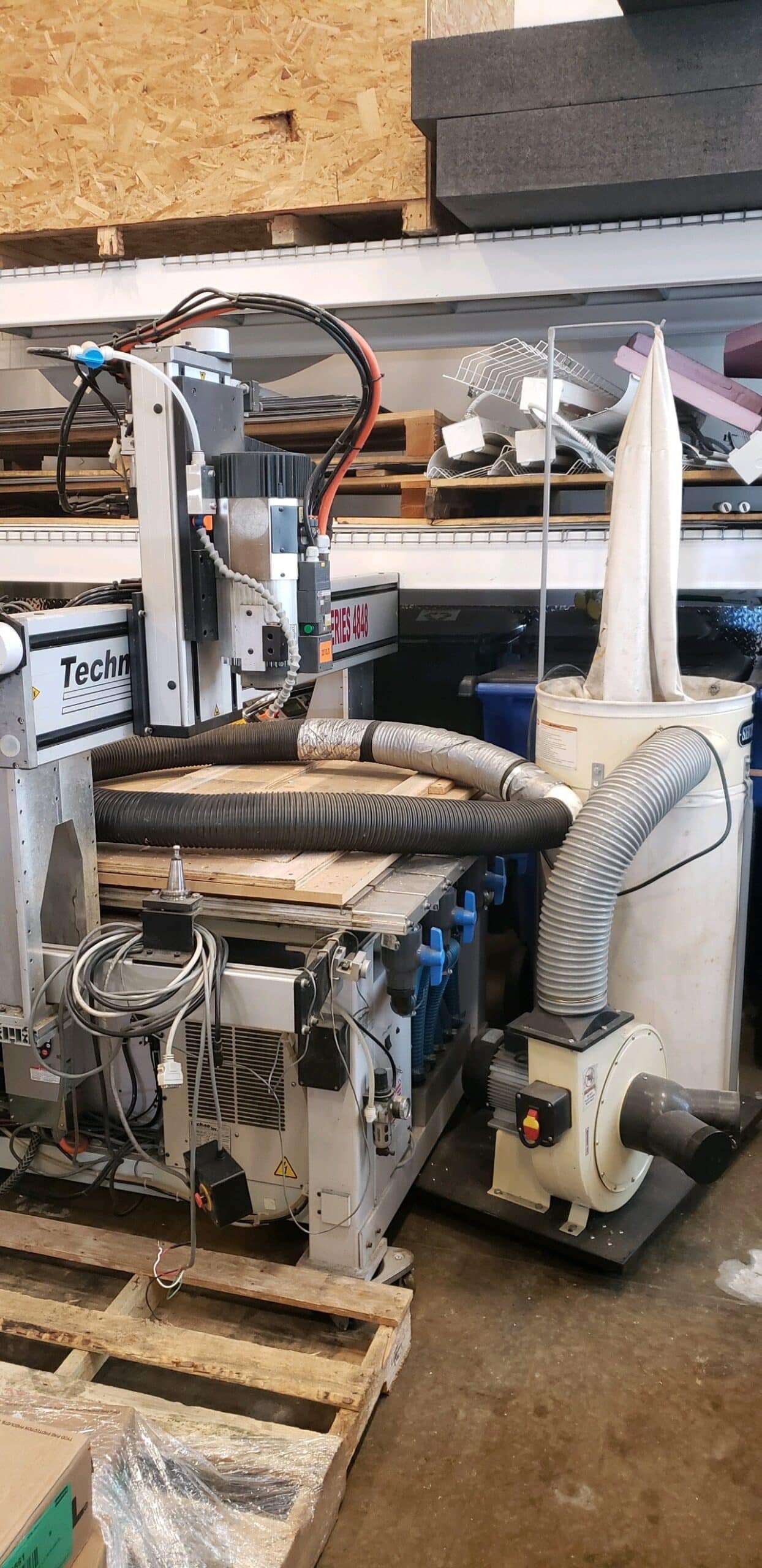 4' x 4' Techno LC Plus Series 4848 CNC Router - Image 2