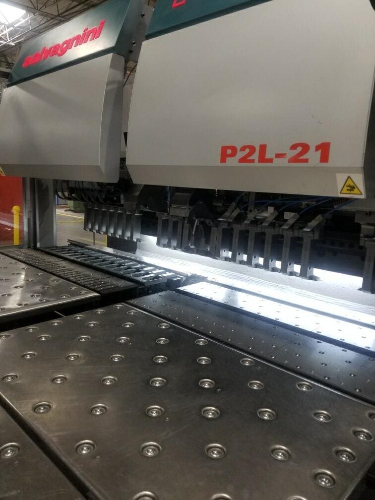 Salvagnini P2lean Servo-Electric Panel Bender, 2016- Under power - Image 2