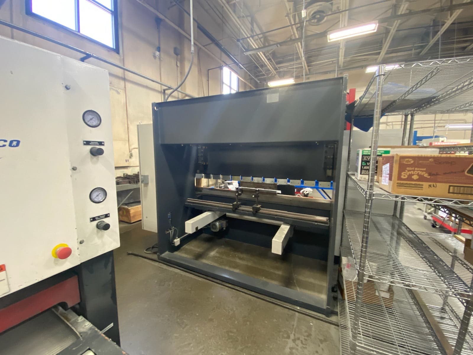66 Ton X 8' Durma/JMT PBF 2560 Press Brake, 2015- Delem DA-52 CNC Control, Y1/Y2, X - Image 4
