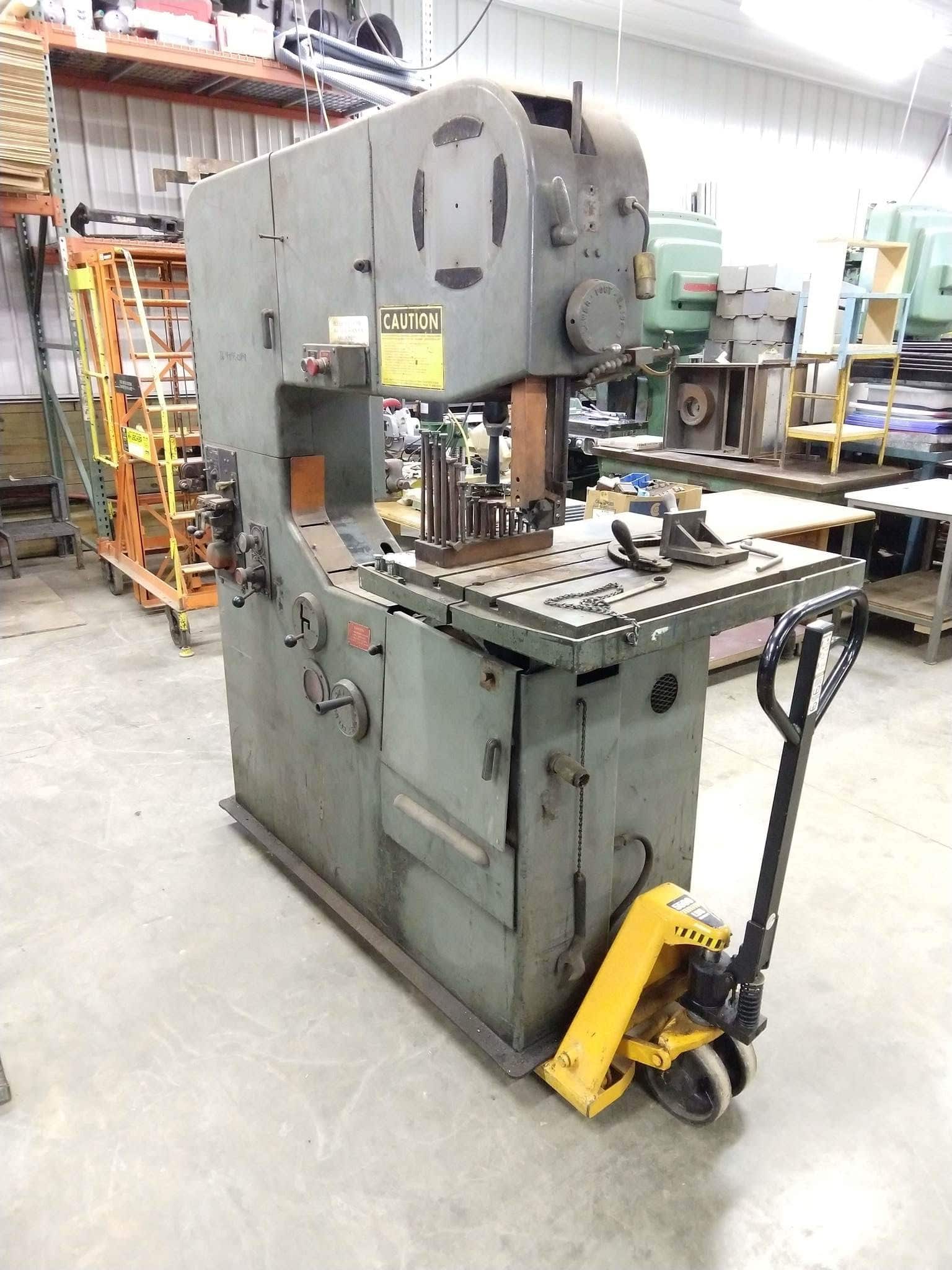 24"/36"x125"/175" DoAll 3612-1H3 Vertical Band Saw, 1977