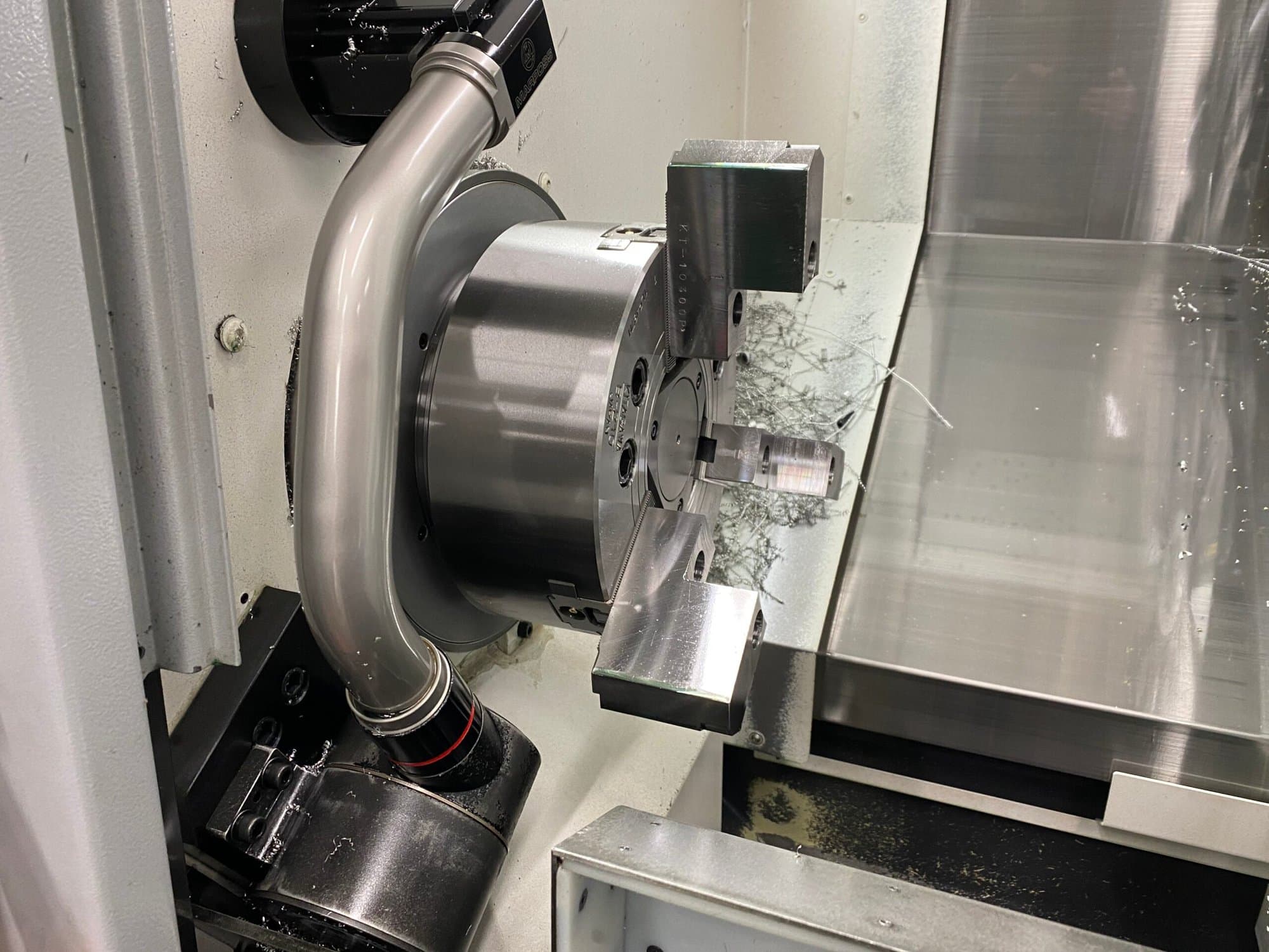 Okuma Genos L3000-E CNC Lathe, 2019 - Low Hours - Image 9
