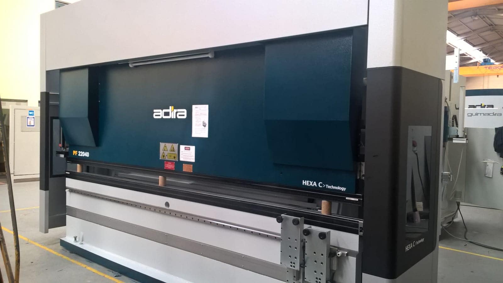 247 Ton X 13' Adira PF 22040 CNC Servo-Hydraulic Press Brake, 2017- 5 Axis Back Gauge, Demo Machine - Image 3