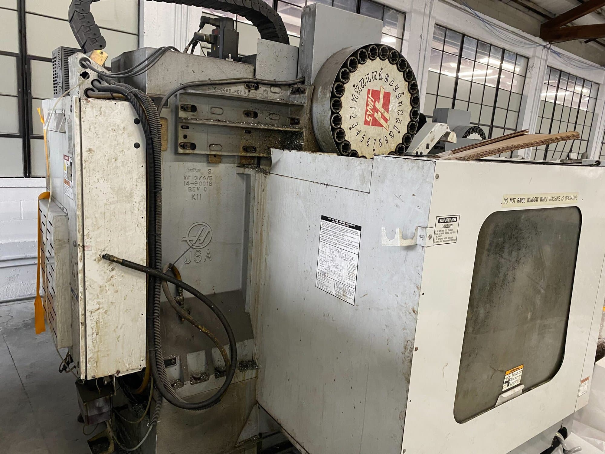 Haas VM-3 VMC, 2006- Thru Spindle Coolant, Mold Maker, and Tool Setter Included - Image 3