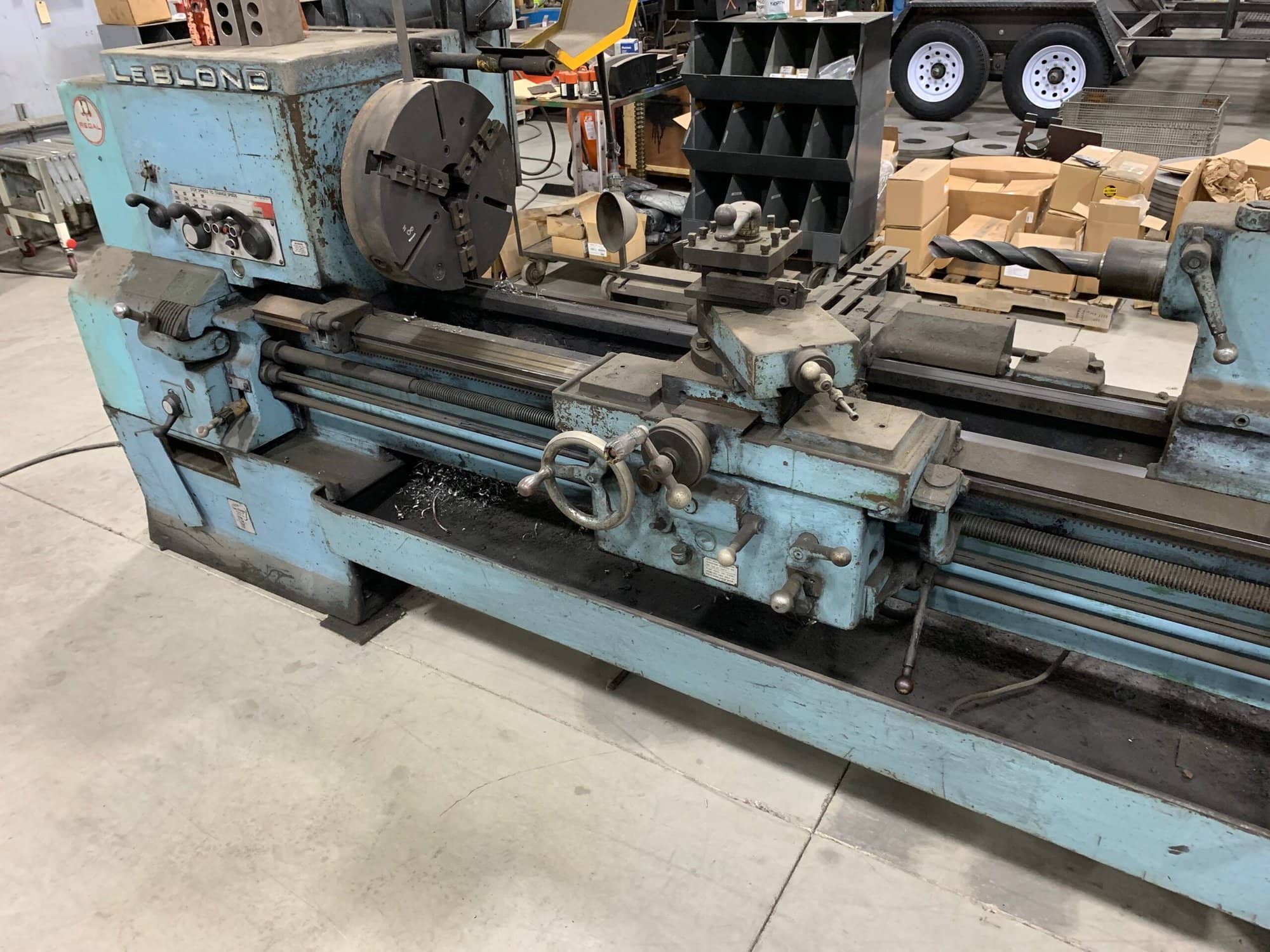 LeBlond Regal 19"x72" Engine Lathe - 18" Chuck Leblond Lathe - Image 4