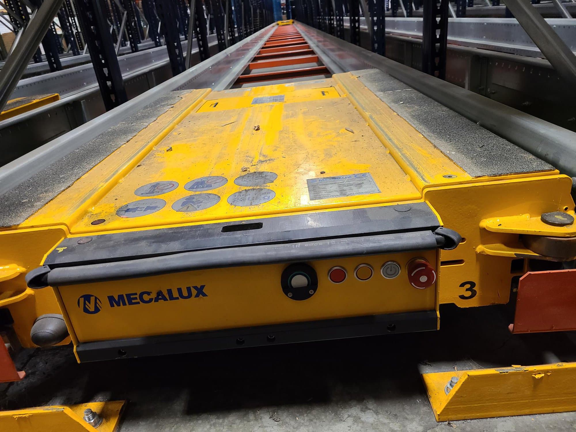 Interlake Storage Racking w/ Pallet Shuttle System, 2019- 720 Pallets Spaces, 3 Pallet Shuttles - Image 3