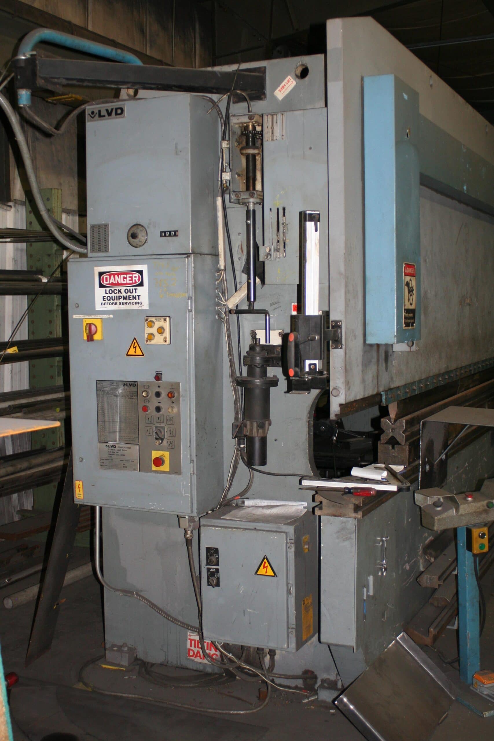 180 Ton x 13' LVD 180JS13 Press Brake, 1991 - Image 6