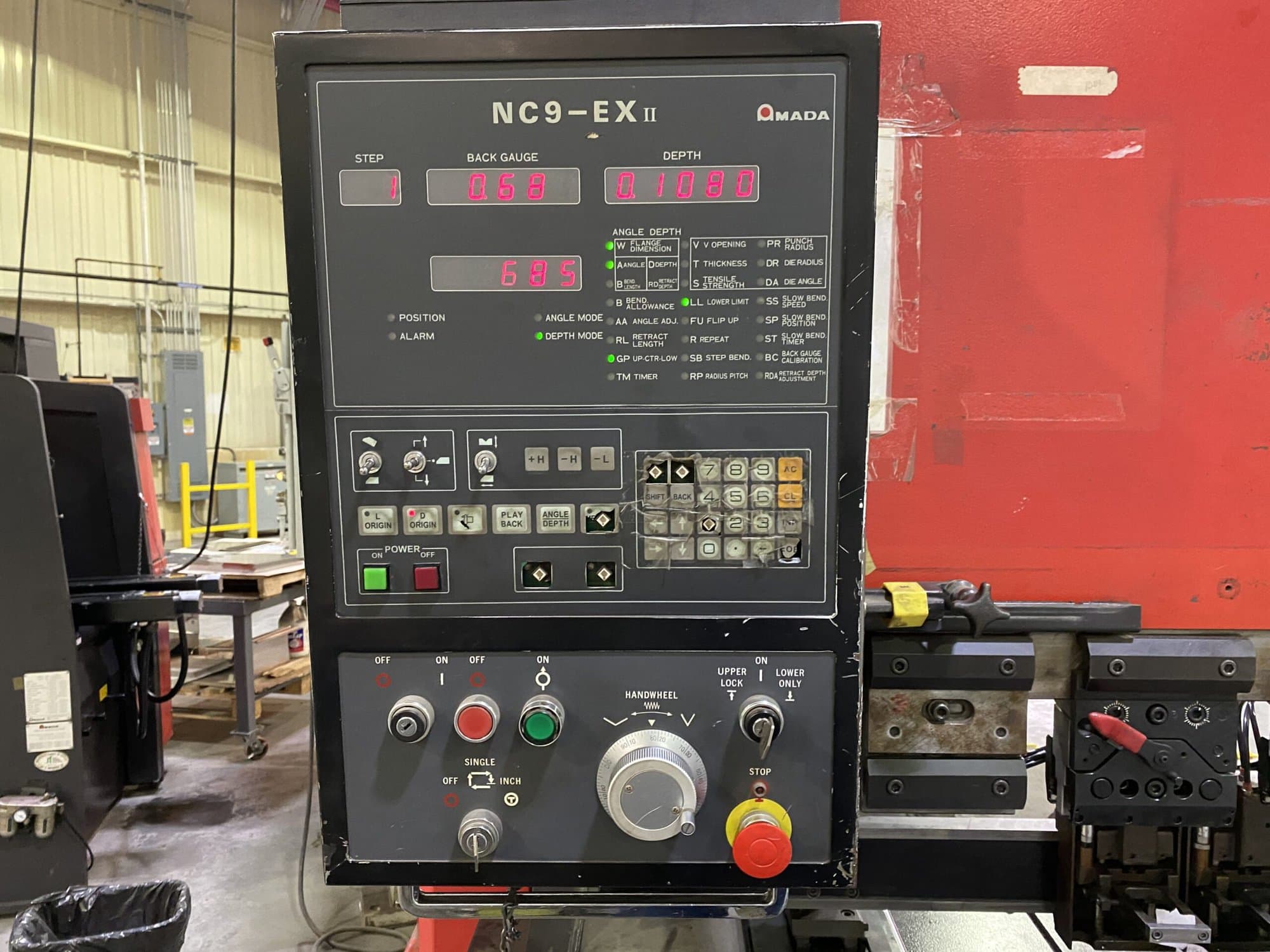 88 Ton X 8' Amada FBD-8025 CNC Press Brake, 1995- NC9-EXII 3-Axis CNC Control - Image 8