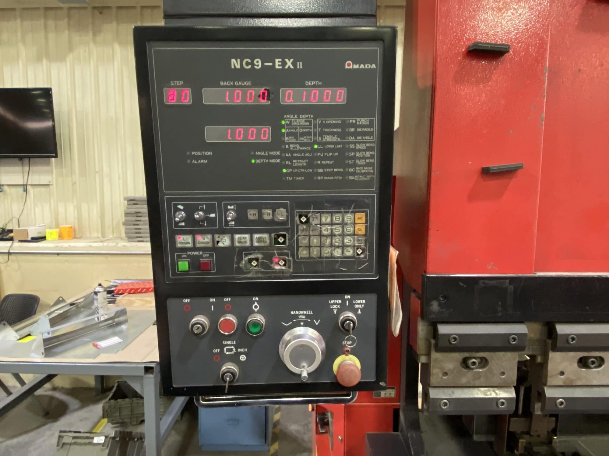 55 Ton x 6.5' Amada FBD-5020E CNC Press Brake, 1994 - NC9-EXII 3-Axis CNC Control, Under Power - Image 4