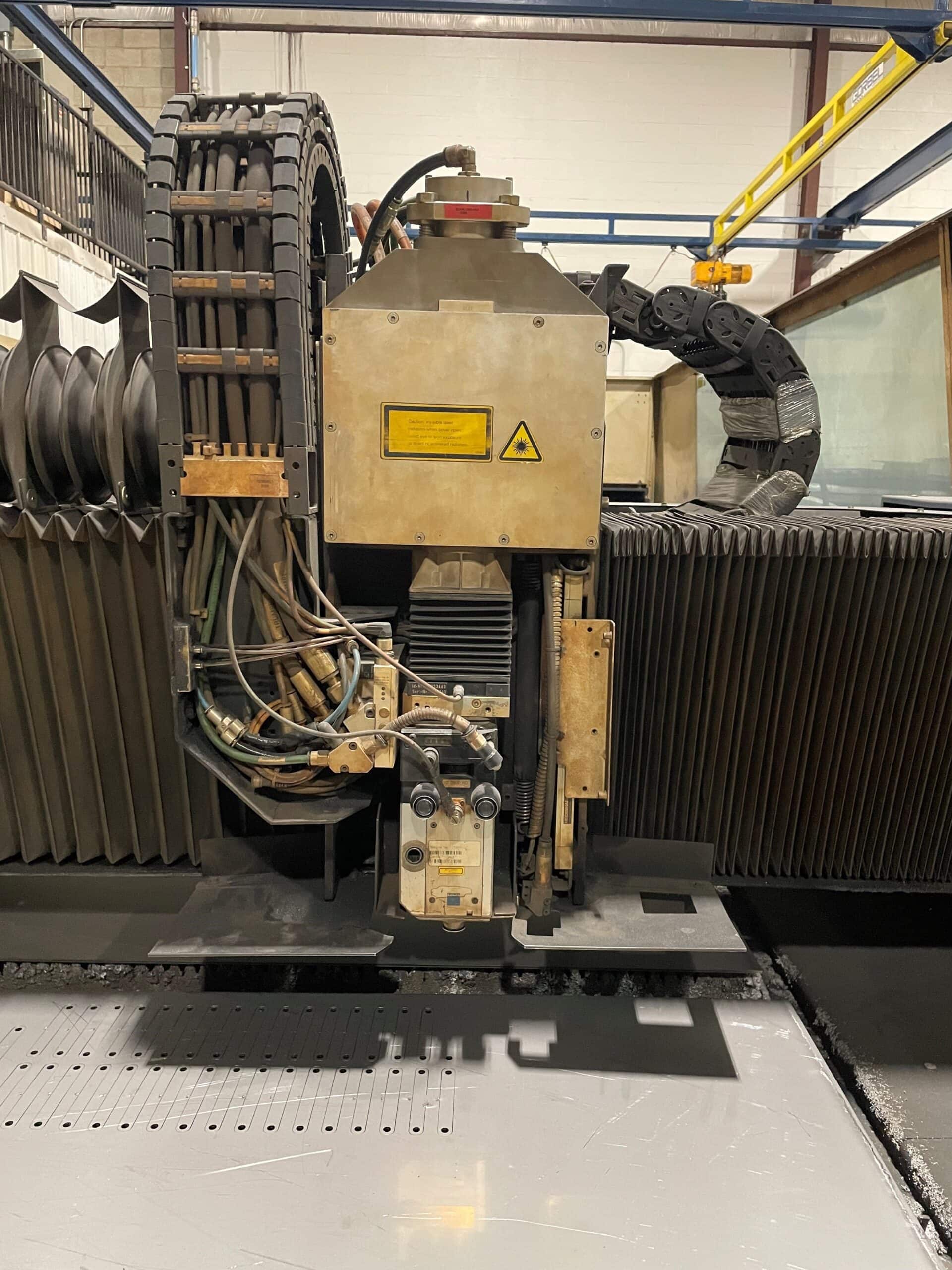 6000 Watt Trumpf Trumatic L4050 CO2 Laser, 2006 - 6.5' x 13' - Image 3