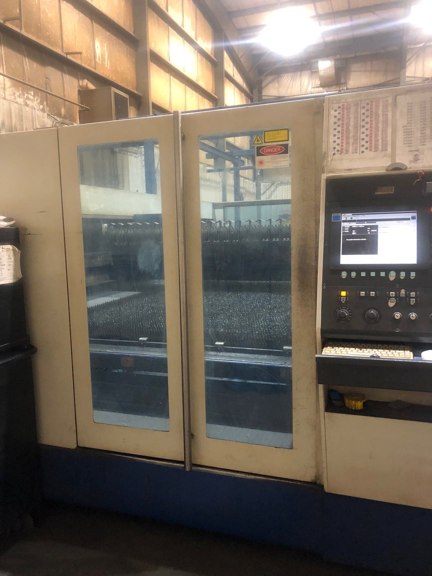 5000 Watt Trumpf Trumatic L4050 CO2 Laser, 2005 - 6' x 12' Table - Image 3