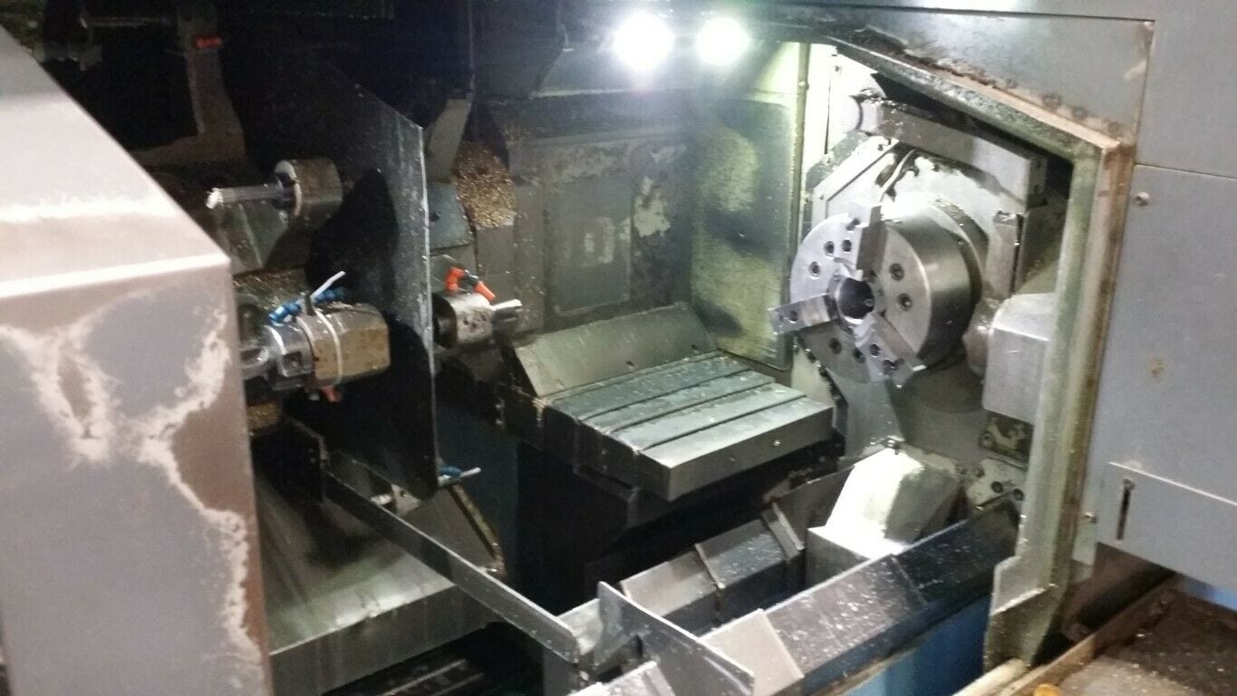 Mazak Multiplex 430 Twin Spindle CNC Turning Center, 1999 -Tool Holders, 10" Chucks - Image 3