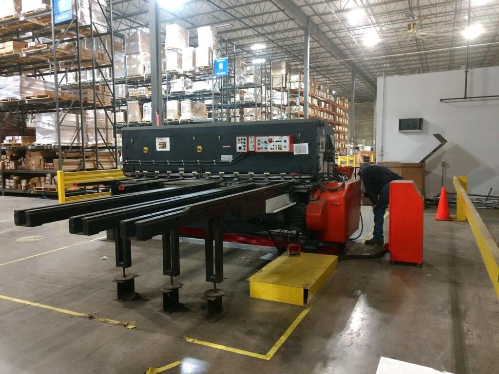 1/4" x 10' Amada M-3060 CNC Shear, 1987- Rear Conveyor Stacking System (Optional)
