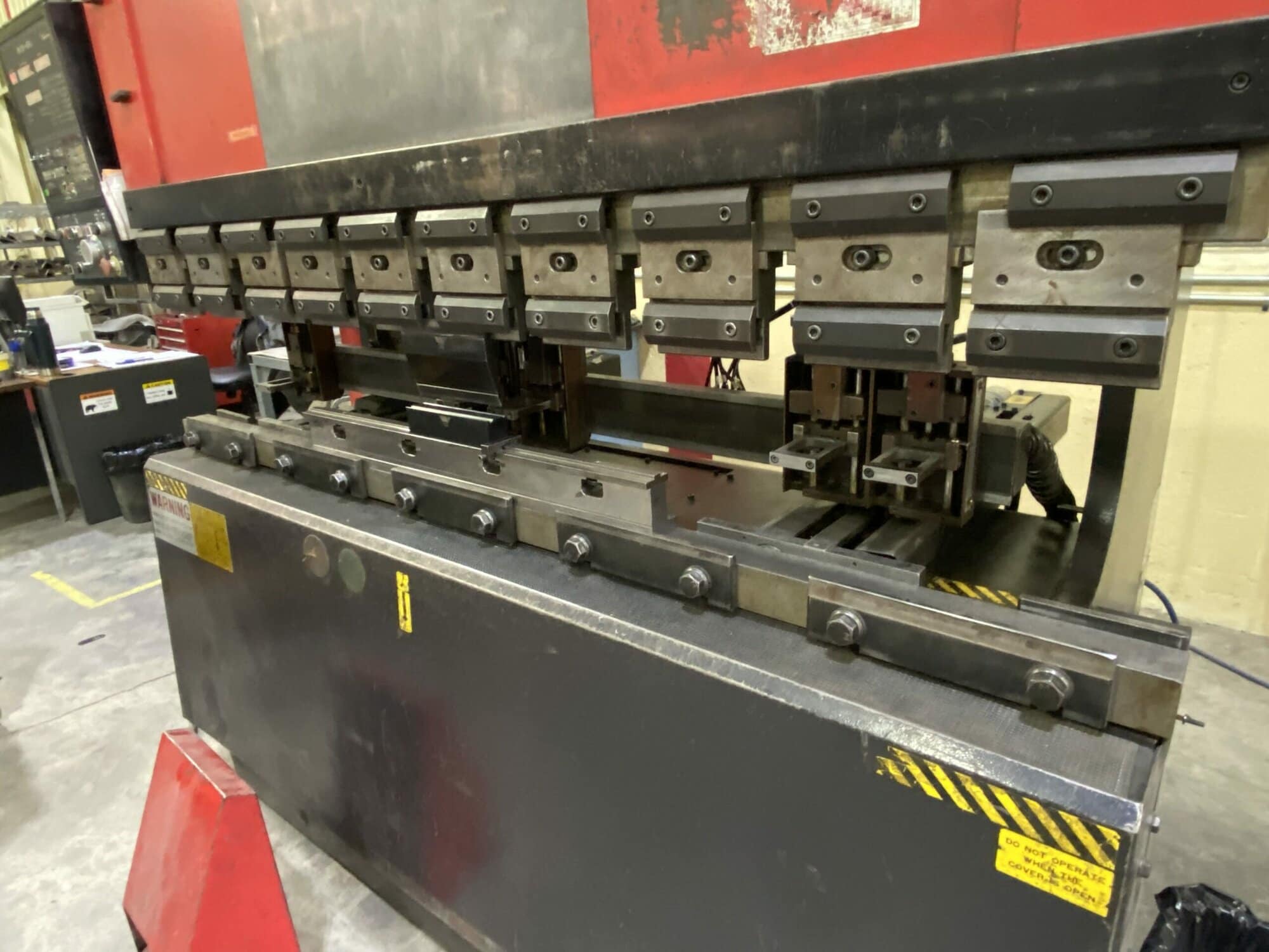 55 Ton x 6.5' Amada FBD-5020E CNC Press Brake, 1994 - NC9-EXII 3-Axis CNC Control, Under Power - Image 5