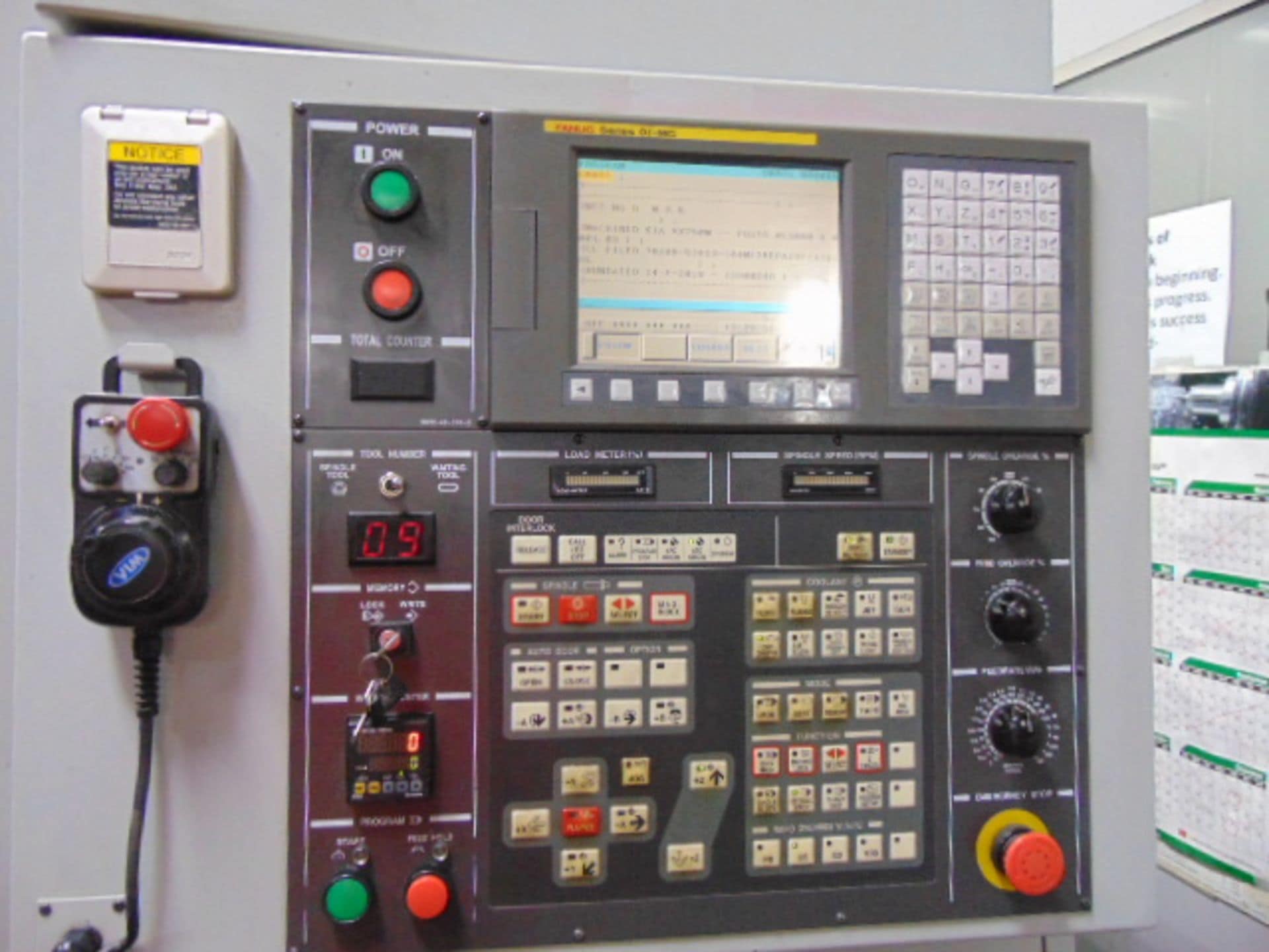 Hyundai VX650/50 CNC VMC, 2008 - Image 2
