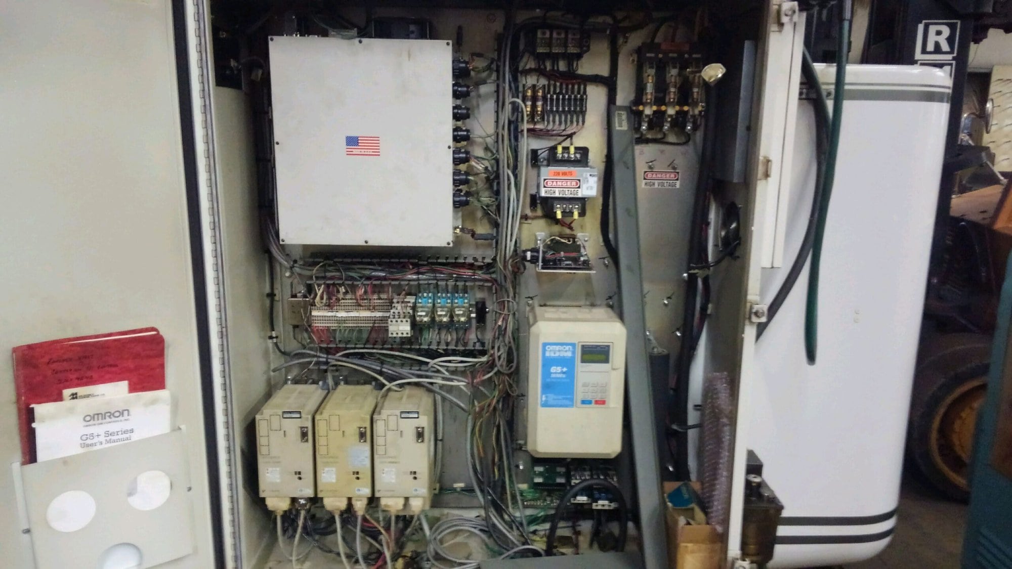 Milltronics VM17 VMC, 1997 - Wired for 4th Axis, Rigid Tapping - Image 6