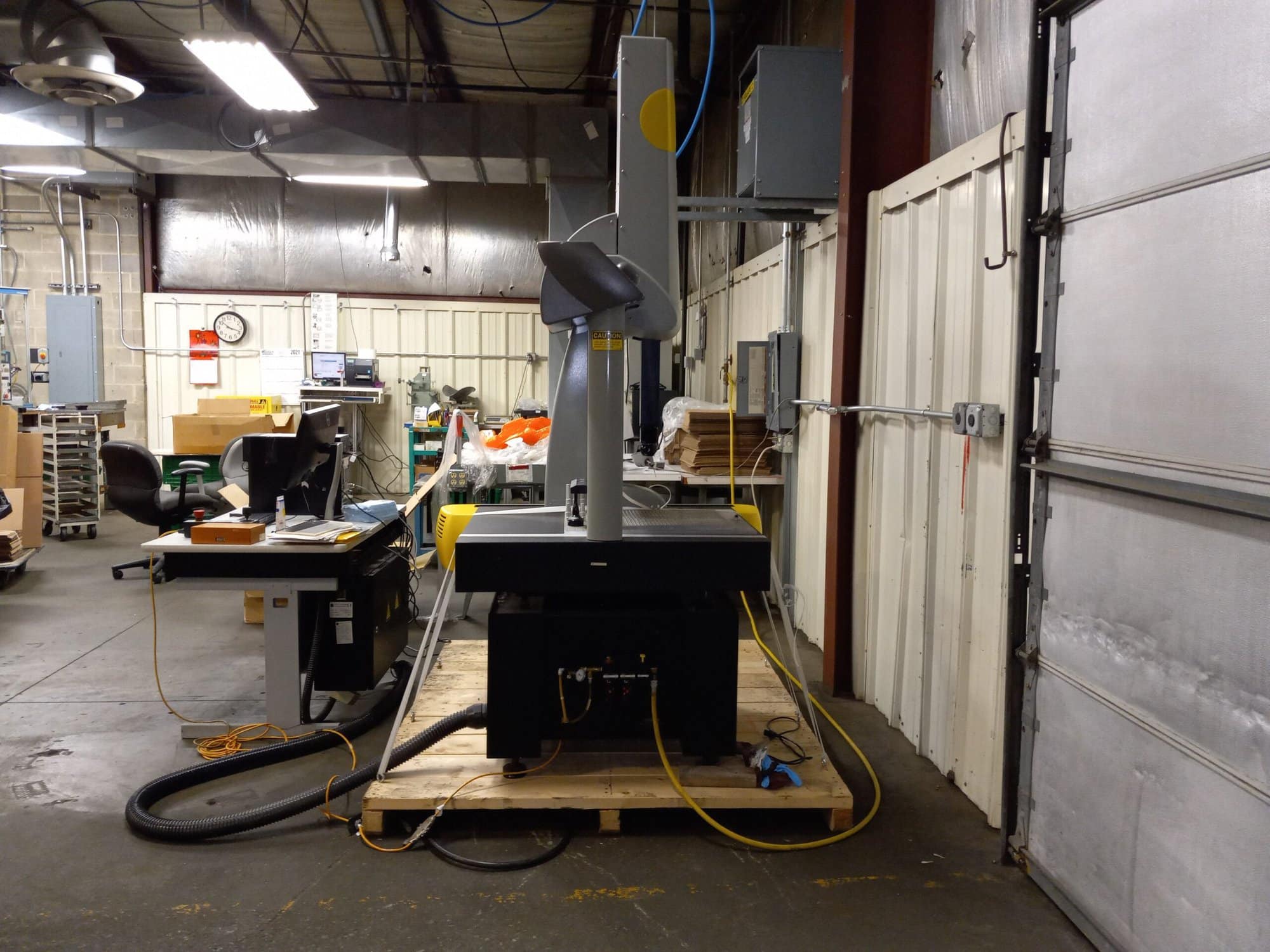 Brown & Sharpe Global Status 555 CMM, 2002 - R1 CMM, Renishaw PH10T Head, PCH 10-2 Controller - Image 6