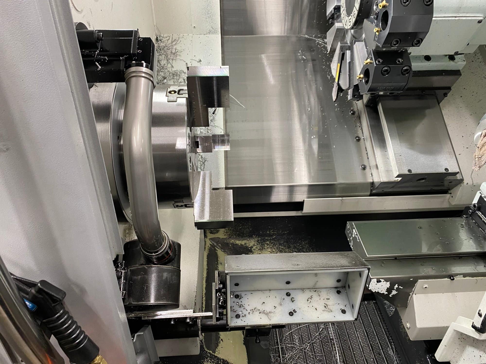 Okuma Genos L3000-E CNC Lathe, 2019 - Low Hours - Image 7