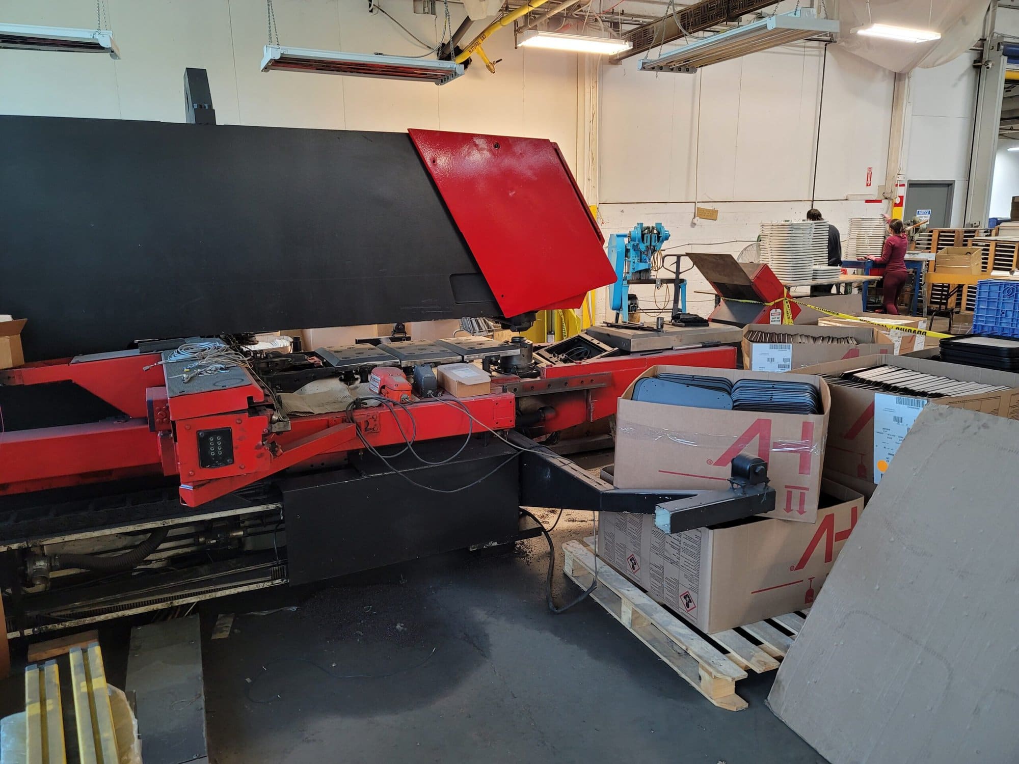 25 Ton Trumpf Trumatic 500 CNC Turret Punch, 2001 - Tooling Included - Image 4