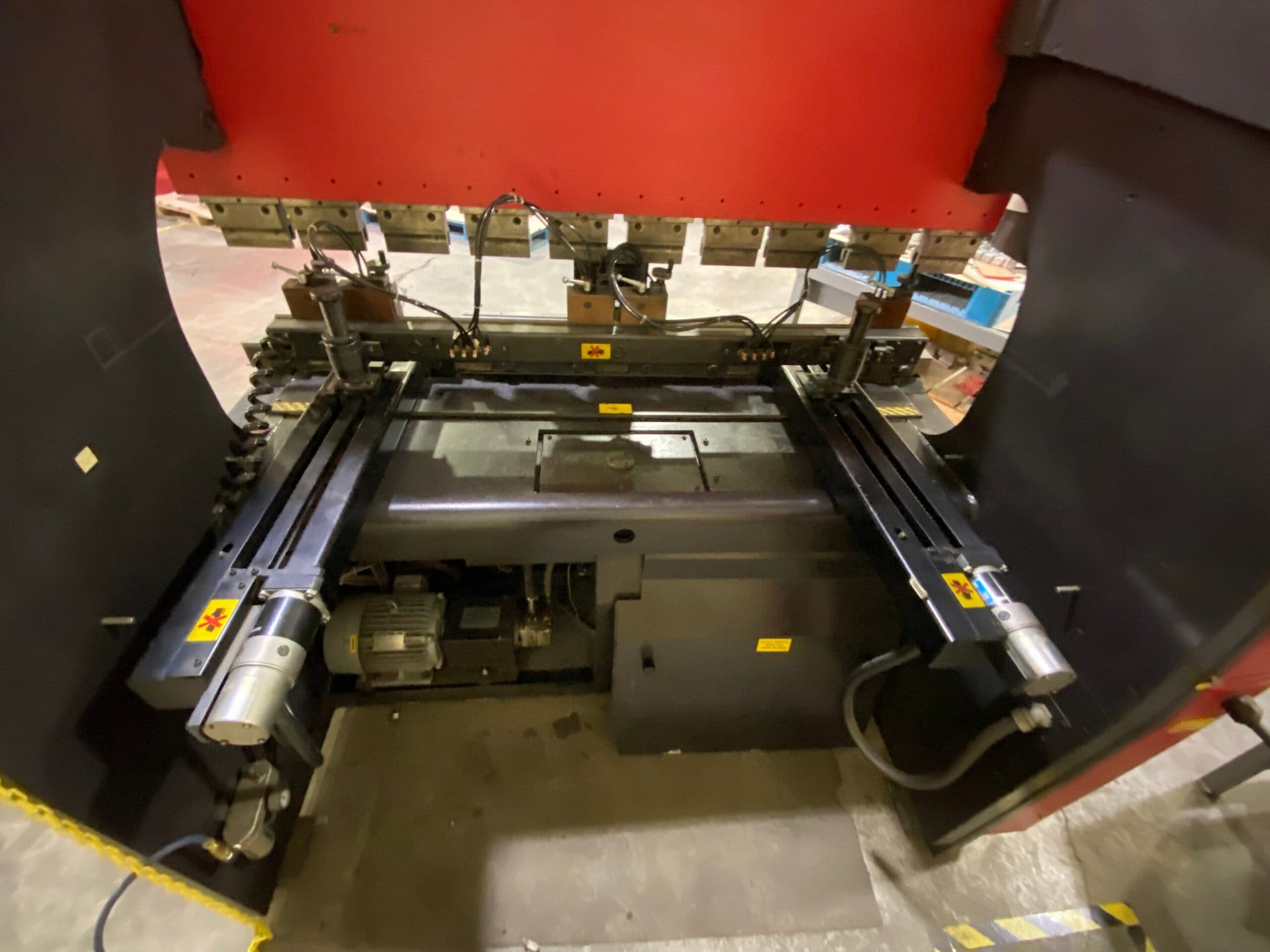 55 Ton x 6.5' Amada FBD-5020E CNC Press Brake, 1994 - NC9-EXII 3-Axis CNC Control, Under Power - Image 8