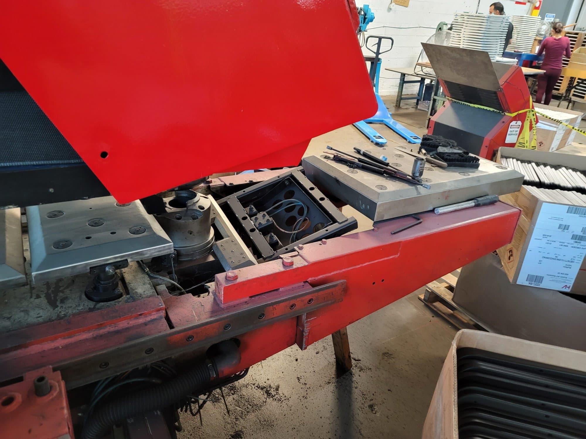 25 Ton Trumpf Trumatic 500 CNC Turret Punch, 2001 - Tooling Included - Image 5