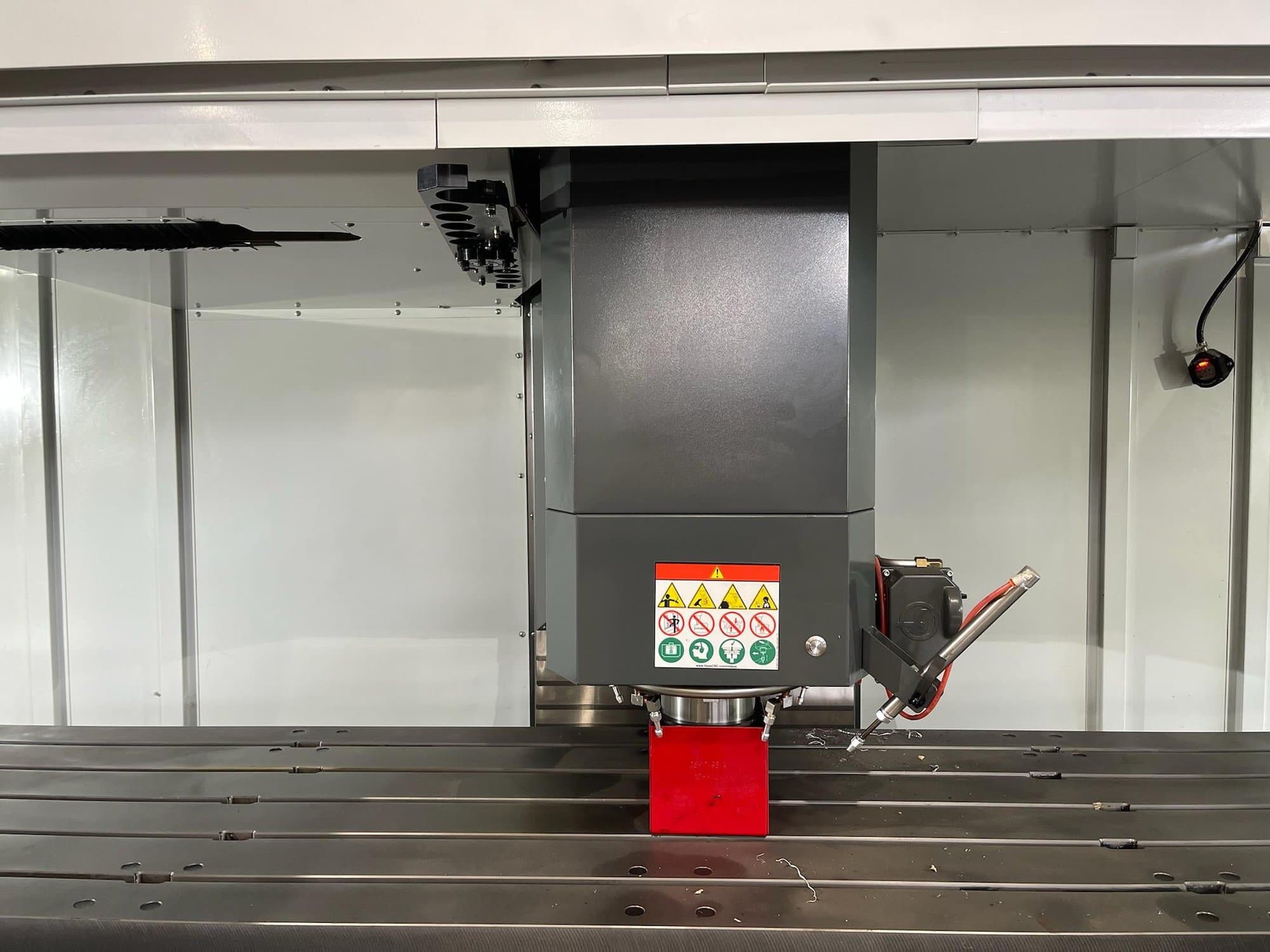 Haas VF-11 VMC, 2020 - Like New, Under 100 Hours, WIPS, NEXTGEN, TSC, 10k RPM - Image 3
