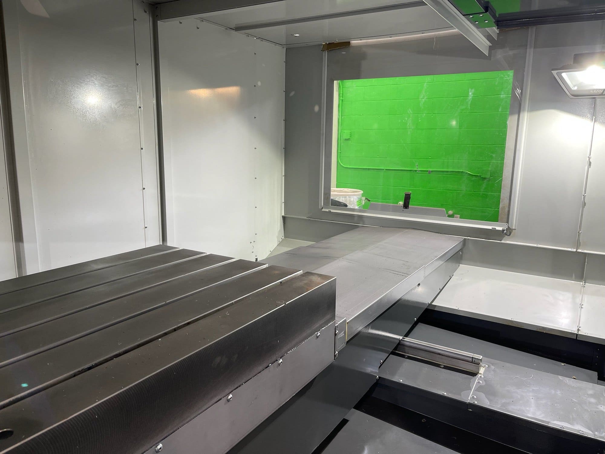 Haas VF-11 VMC, 2020 - Like New, Under 100 Hours, WIPS, NEXTGEN, TSC, 10k RPM - Image 4