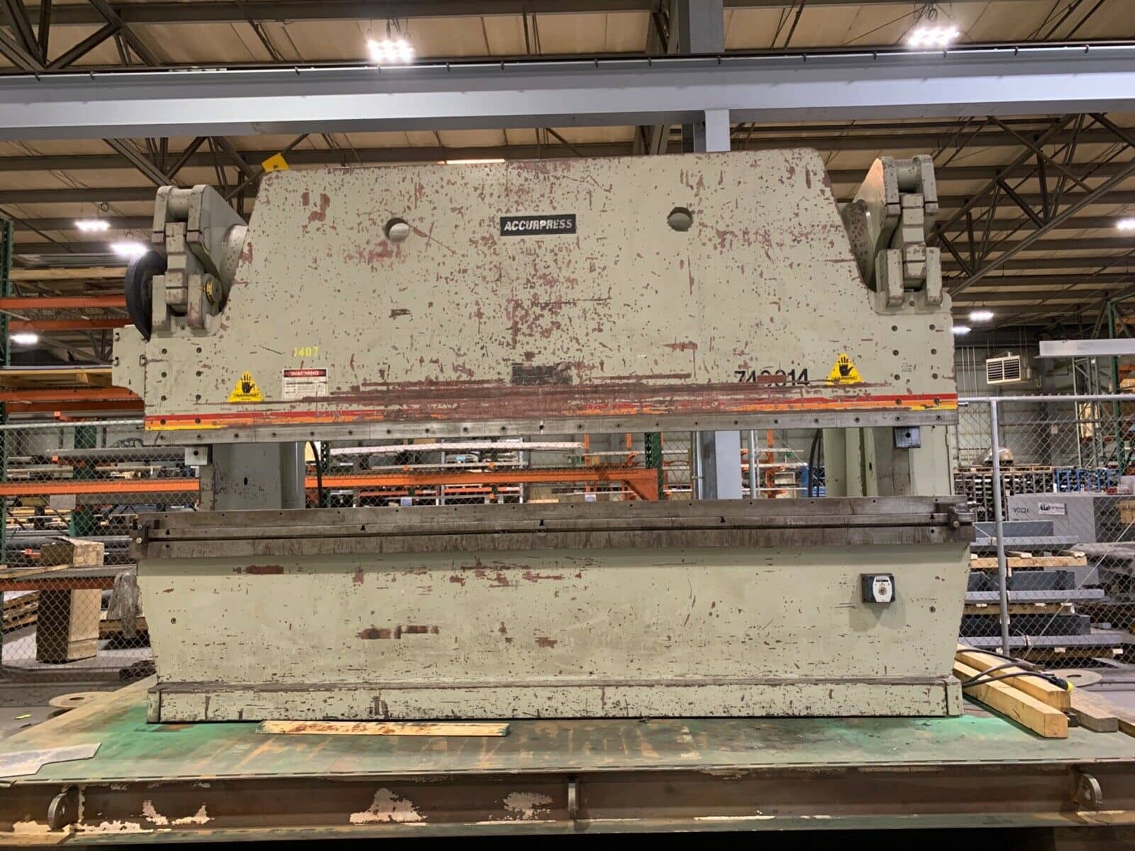400 Ton x 14' Accurpress 740014 CNC Press Brake, 1998