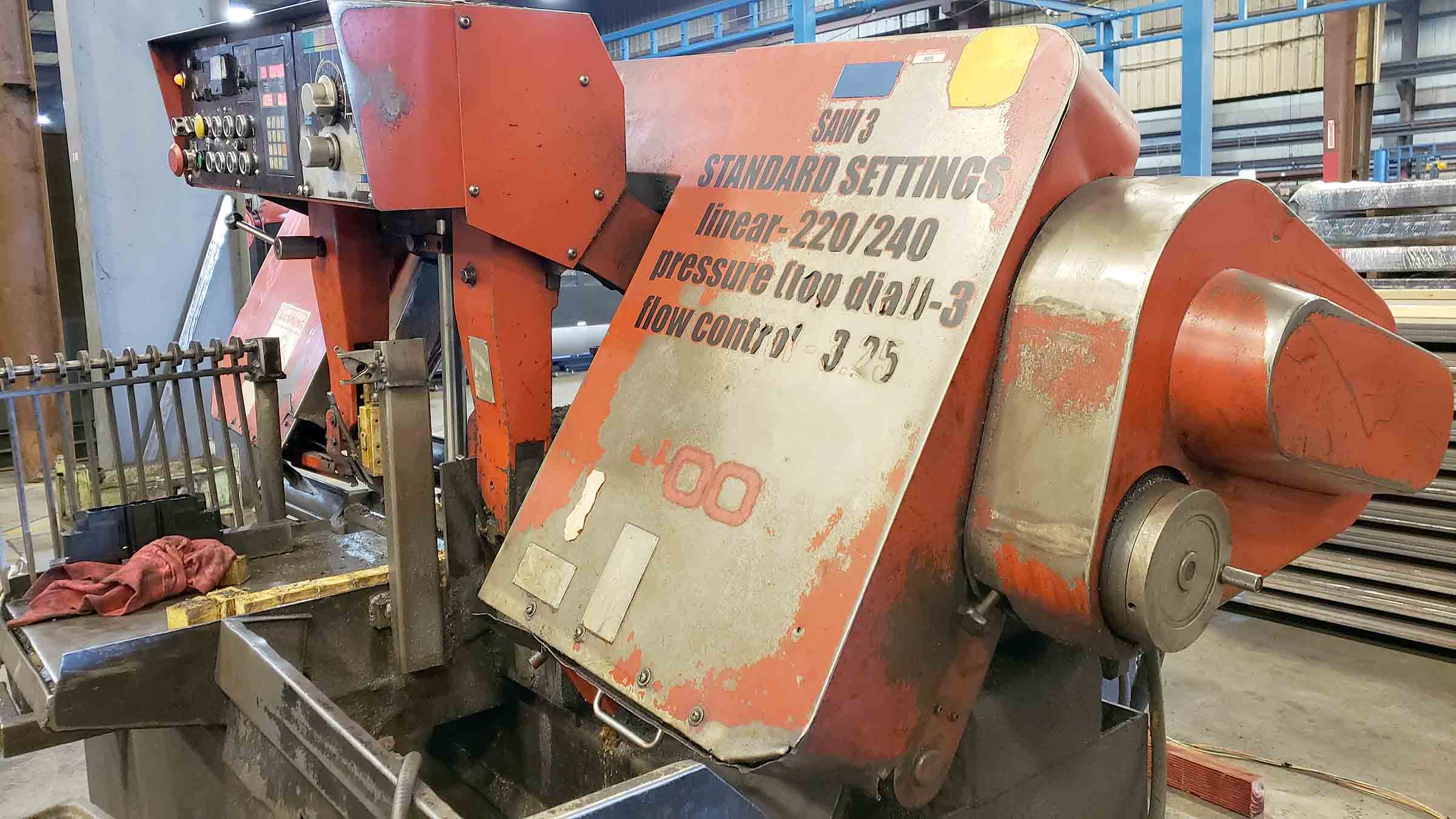 16" x 16" Amada HFA-400W Horizontal Band Saw, 1998 - Image 3