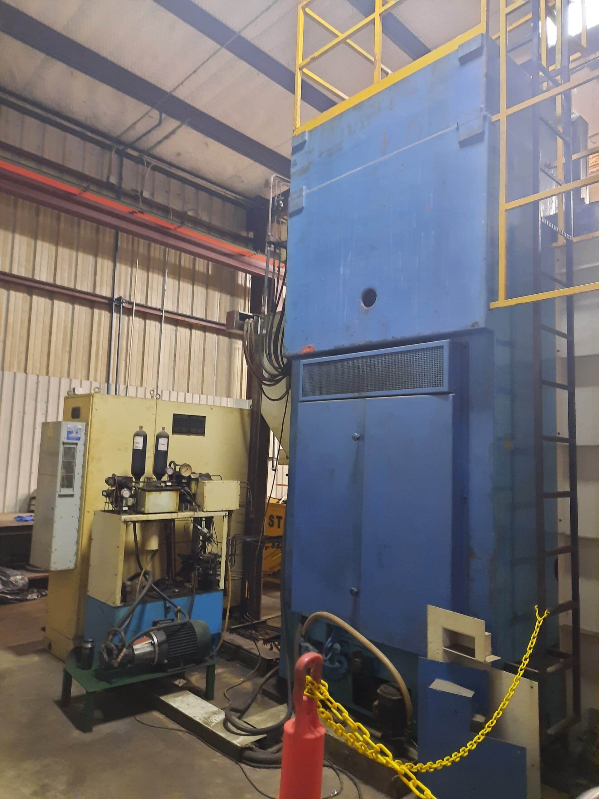 Toshulin SKIQ-12 VTL, 1996 - 50" 4 Jaw Chuck, Chip Conveyor - Image 3