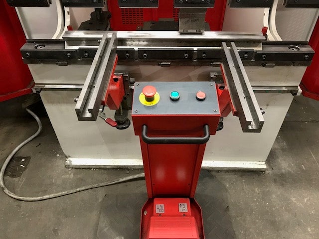 40 Ton x 4' Baykal APHS Press Brake, 2011 - Image 7