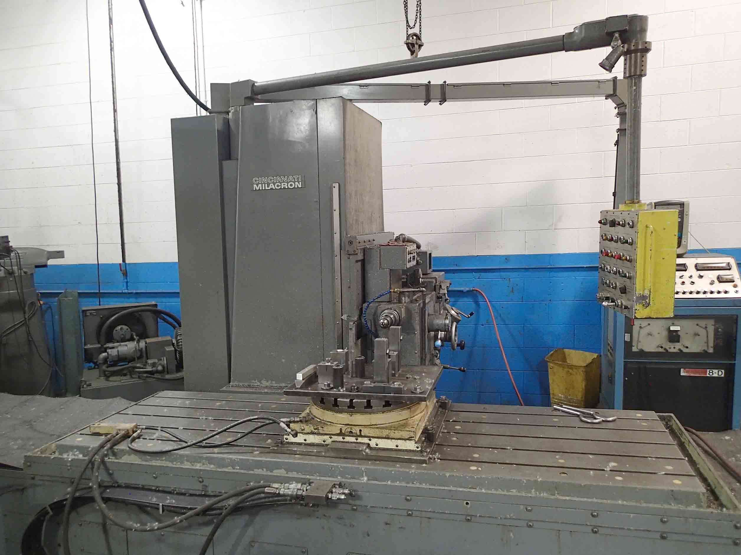 Cincinnati Milacron 5H- 2500 NC Horizontal Boring Mill- 6" Spindle, 40" x 100" Table, 20" Rotary, Acramatic 8-D CNC - Image 2